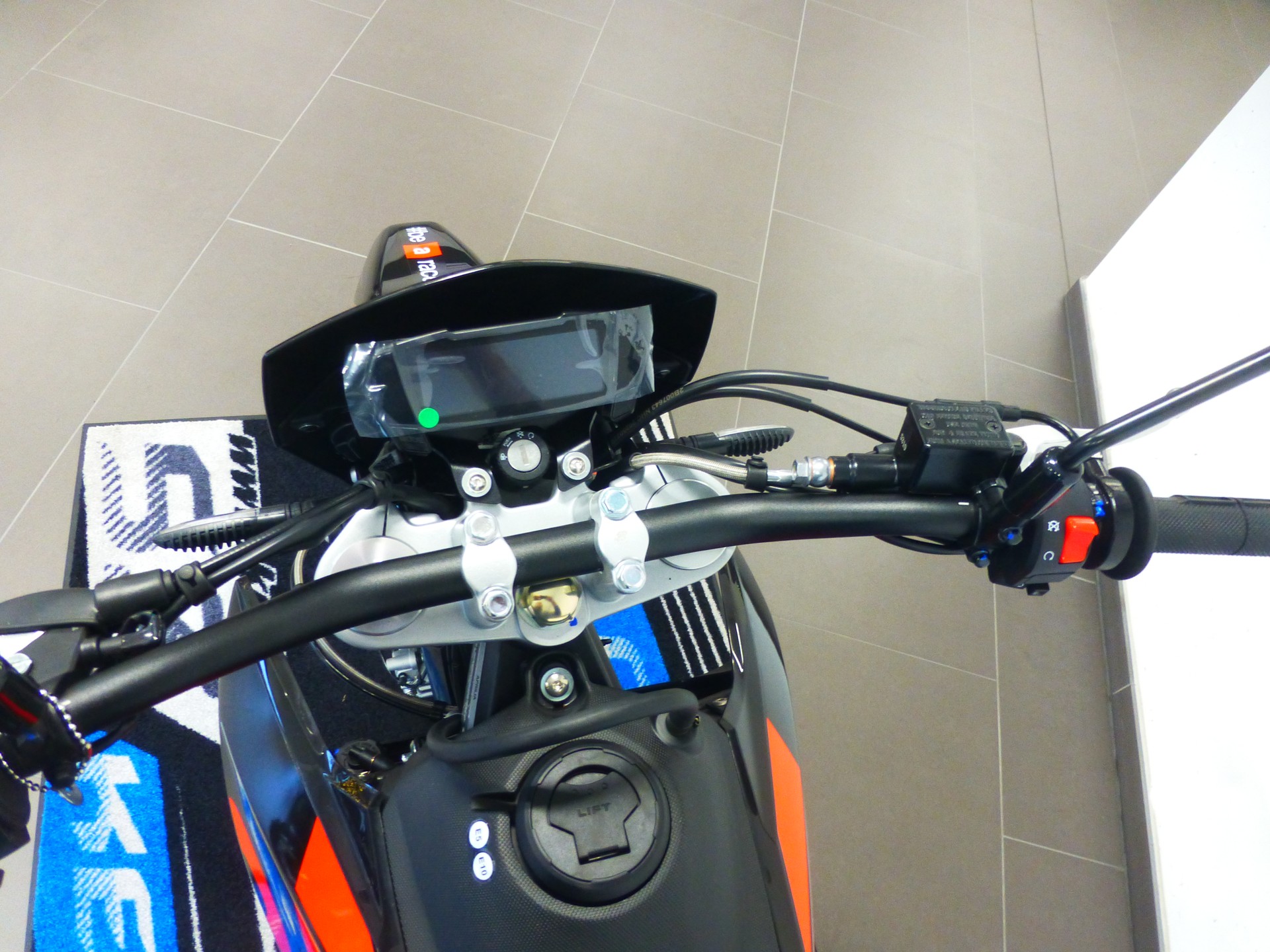 APRILIA SX 125 E5+-image-7