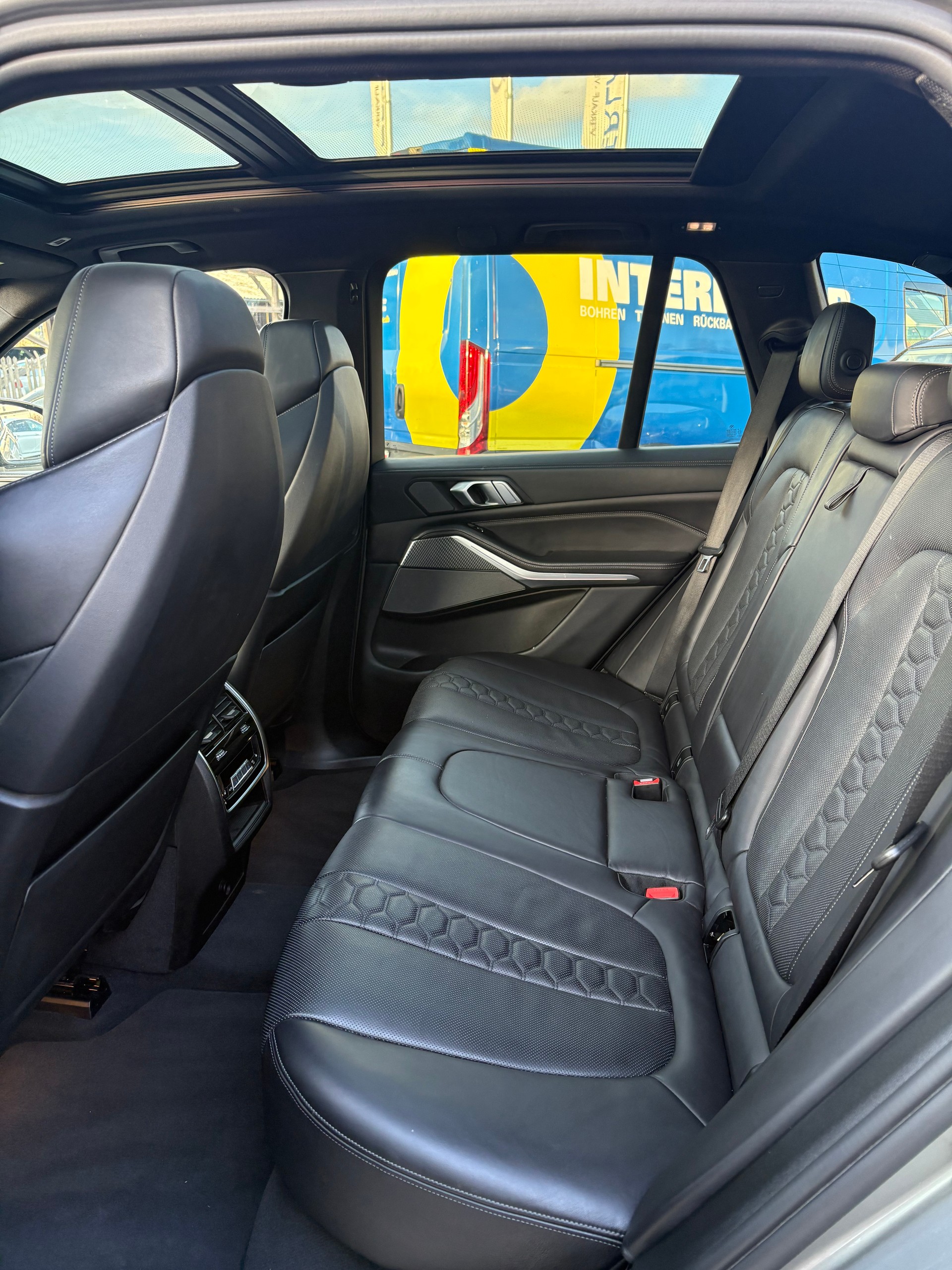 BMW X5M Steptronic-image-12