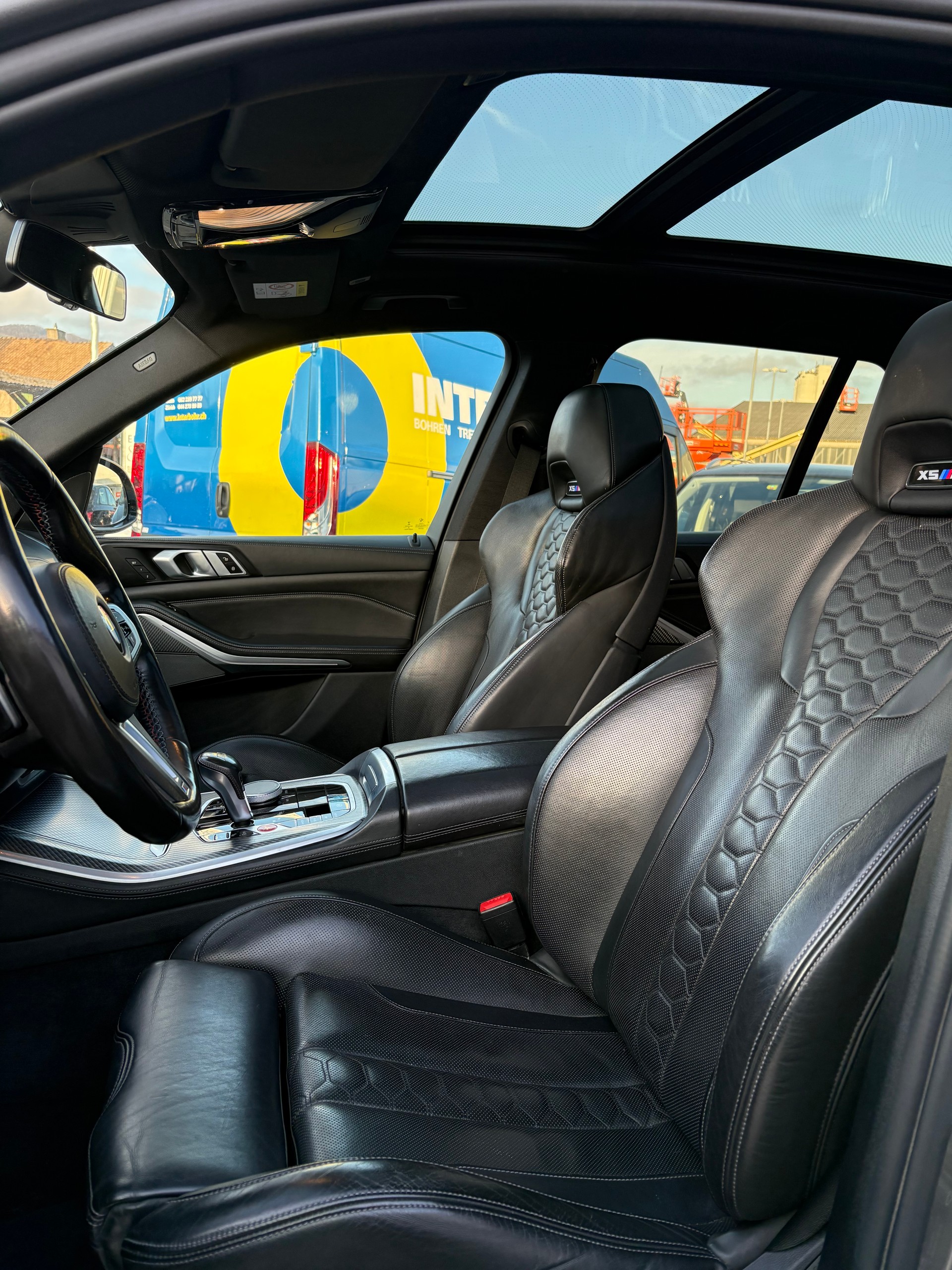 BMW X5M Steptronic-image-10