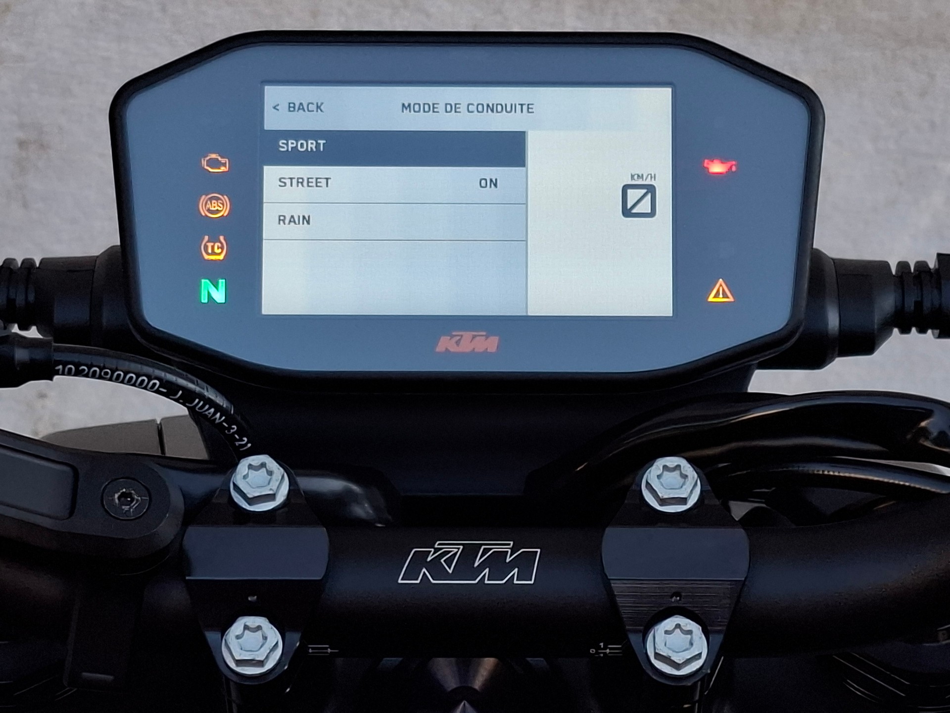 KTM 890 Duke L (35kW)-image-9