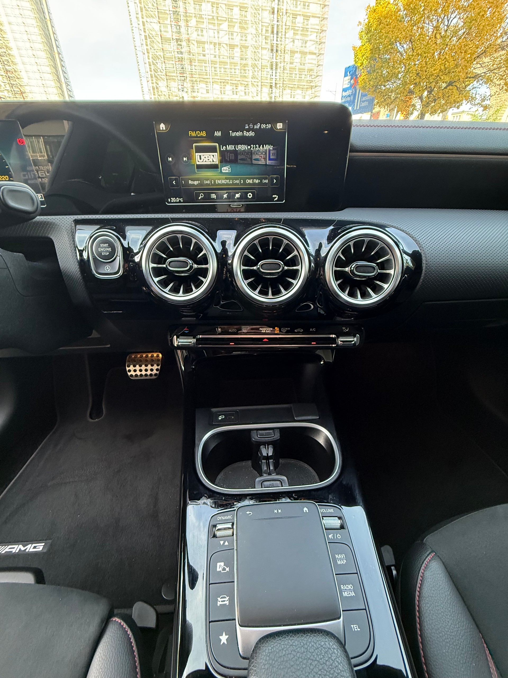 MERCEDES-BENZ CLA 220 d AMG Line 8G-DCT-image-12