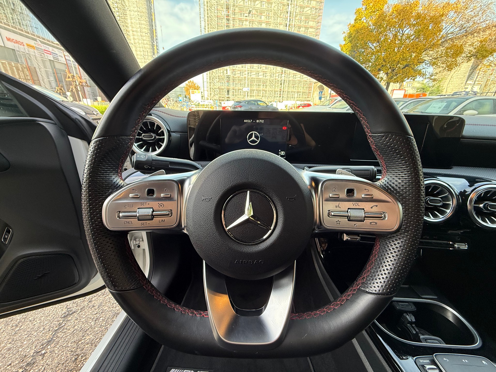 MERCEDES-BENZ CLA 220 d AMG Line 8G-DCT-image-11