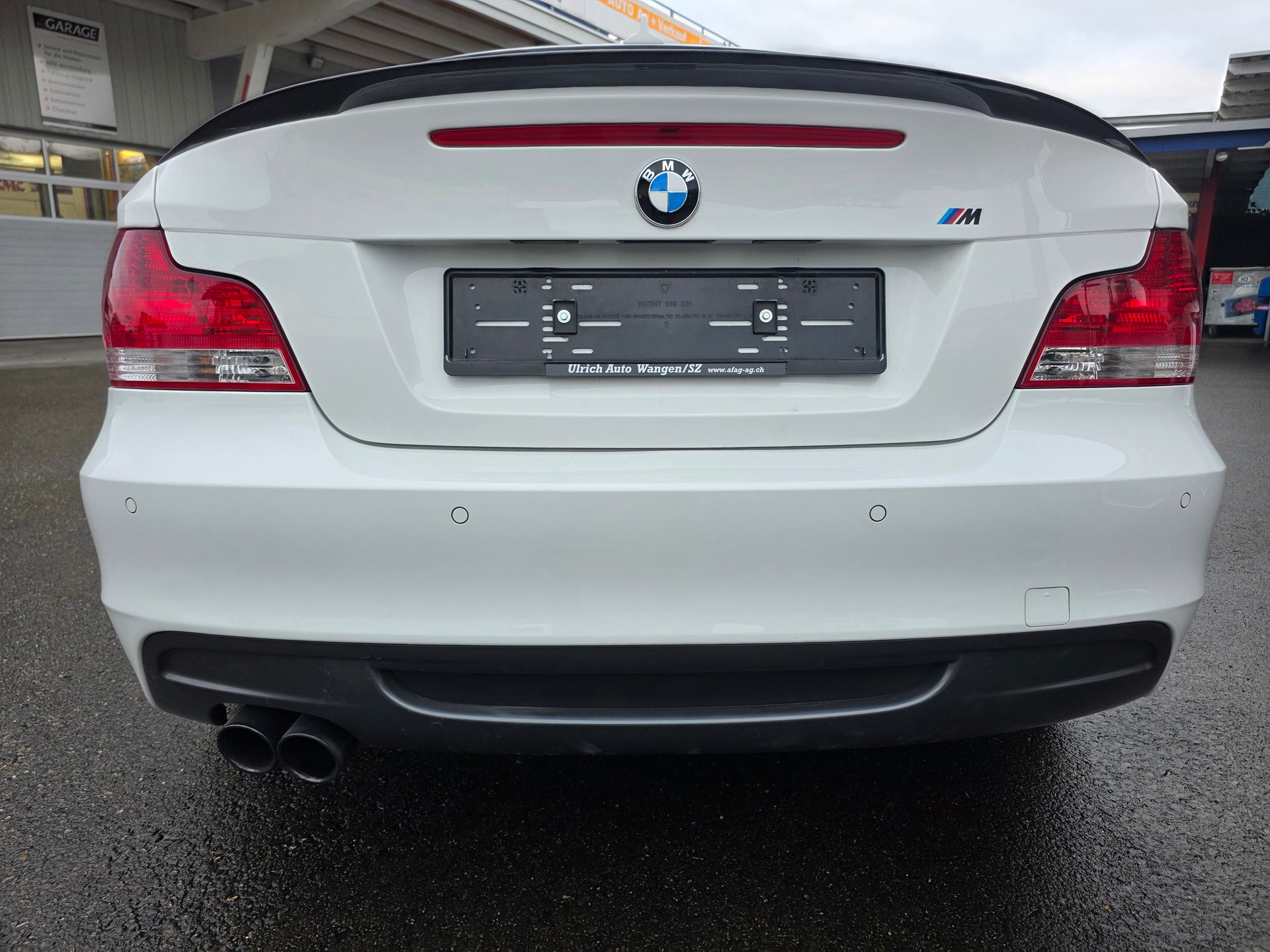 BMW 135i Coupé-image-9
