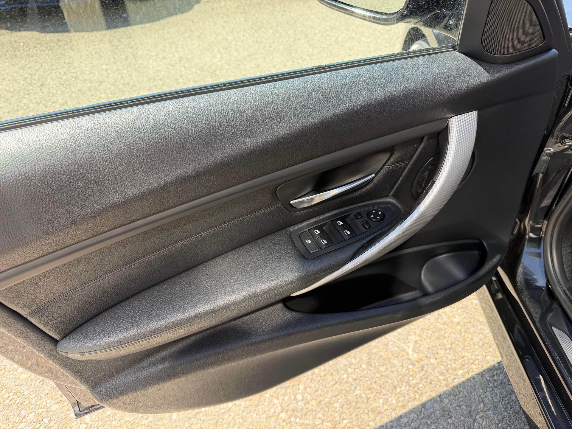 BMW 335i xDrive Touring Steptronic-image-5