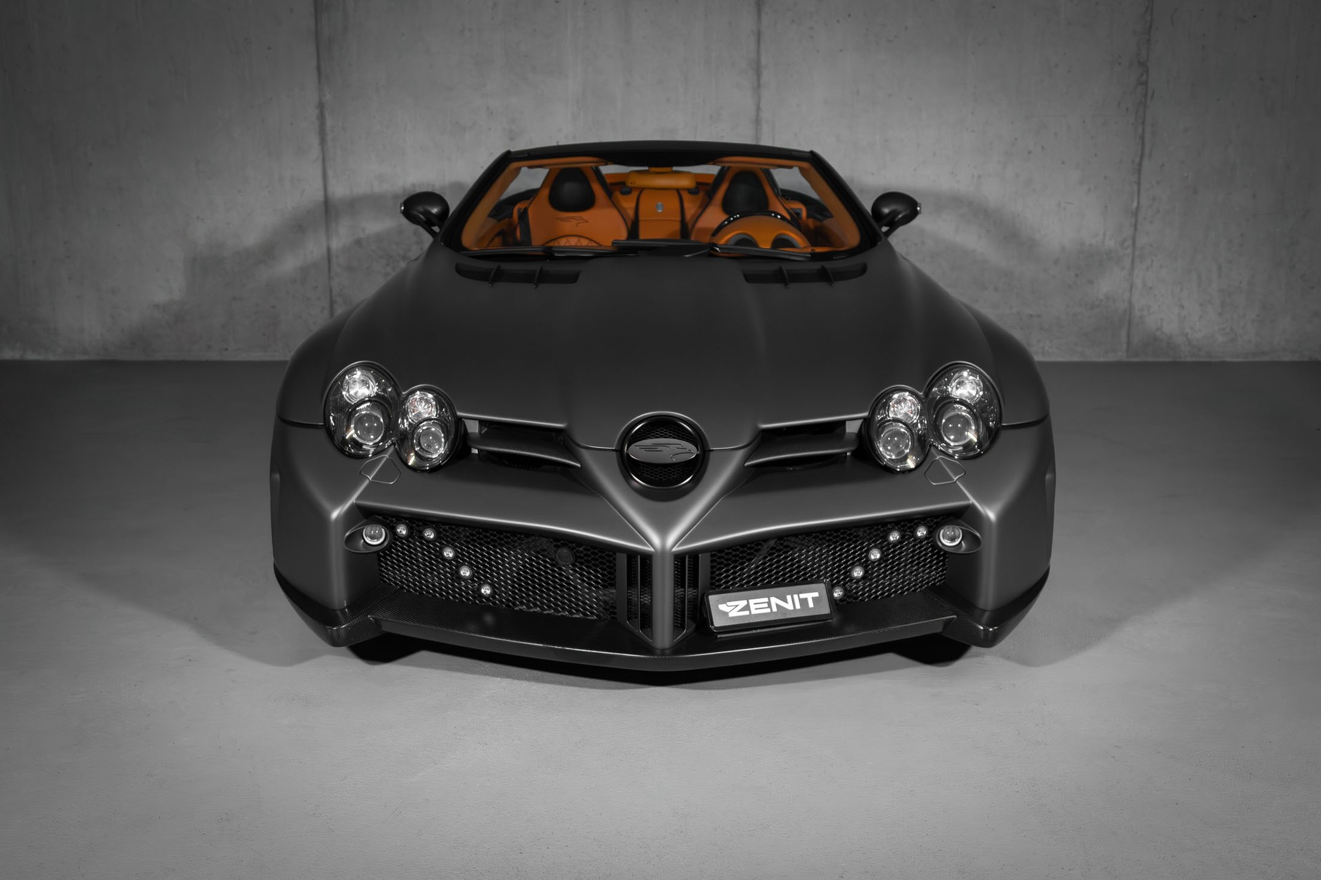 MERCEDES-BENZ McLaren Roadster FAB Design-showroom-element-3
