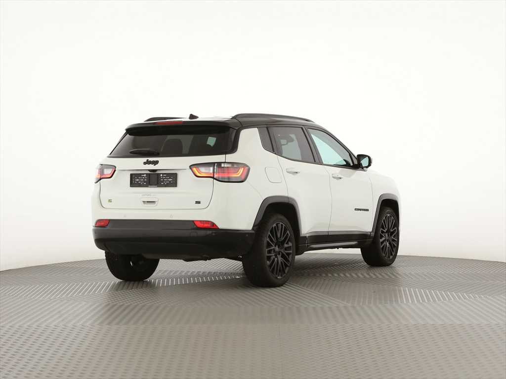 JEEP Compass 4x2 1.5 T MHEV Swiss Limited-image-1