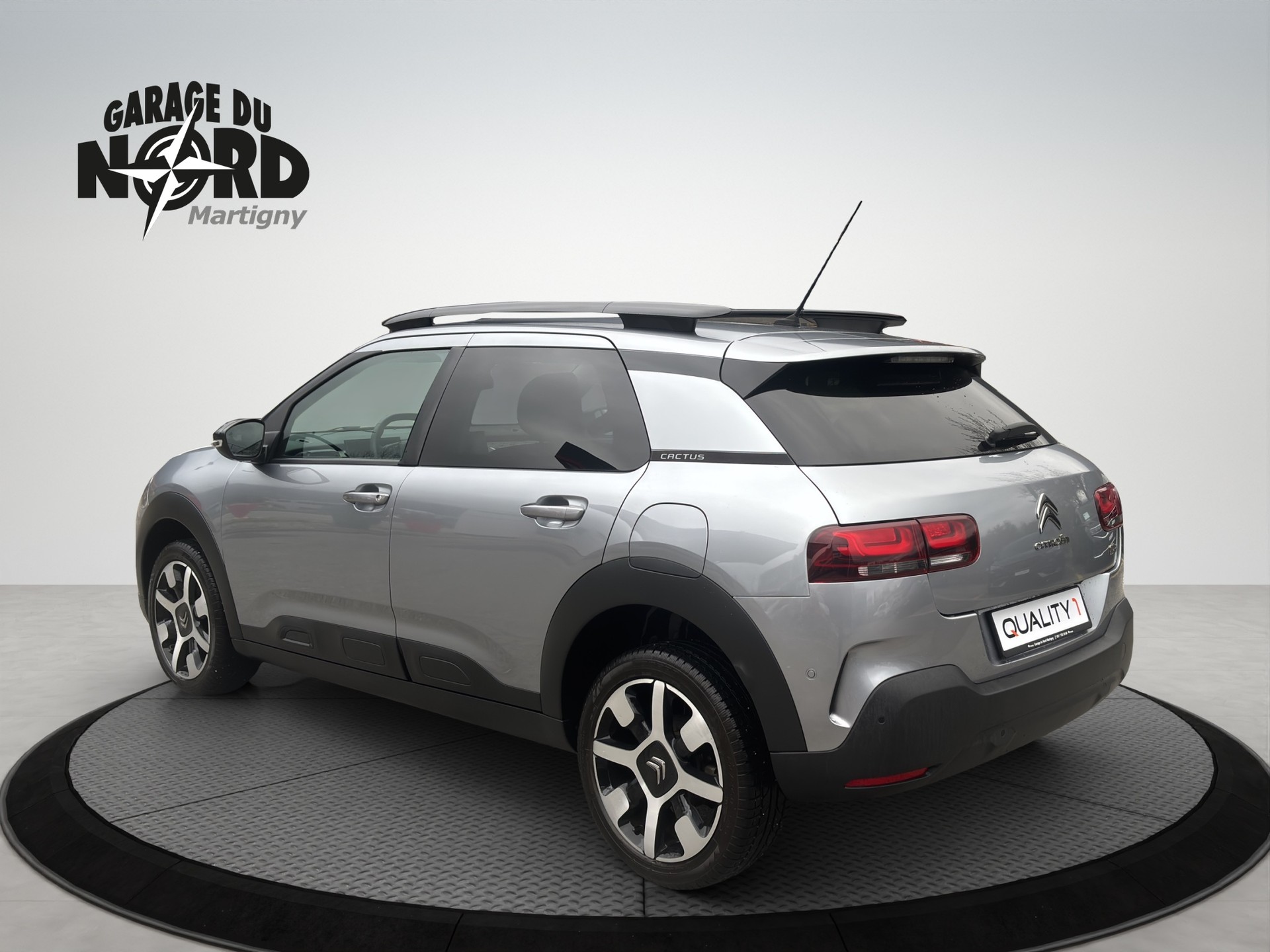 CITROEN C4 Cactus 1.2 Pure Tech Shine EAT6-showroom-element-3