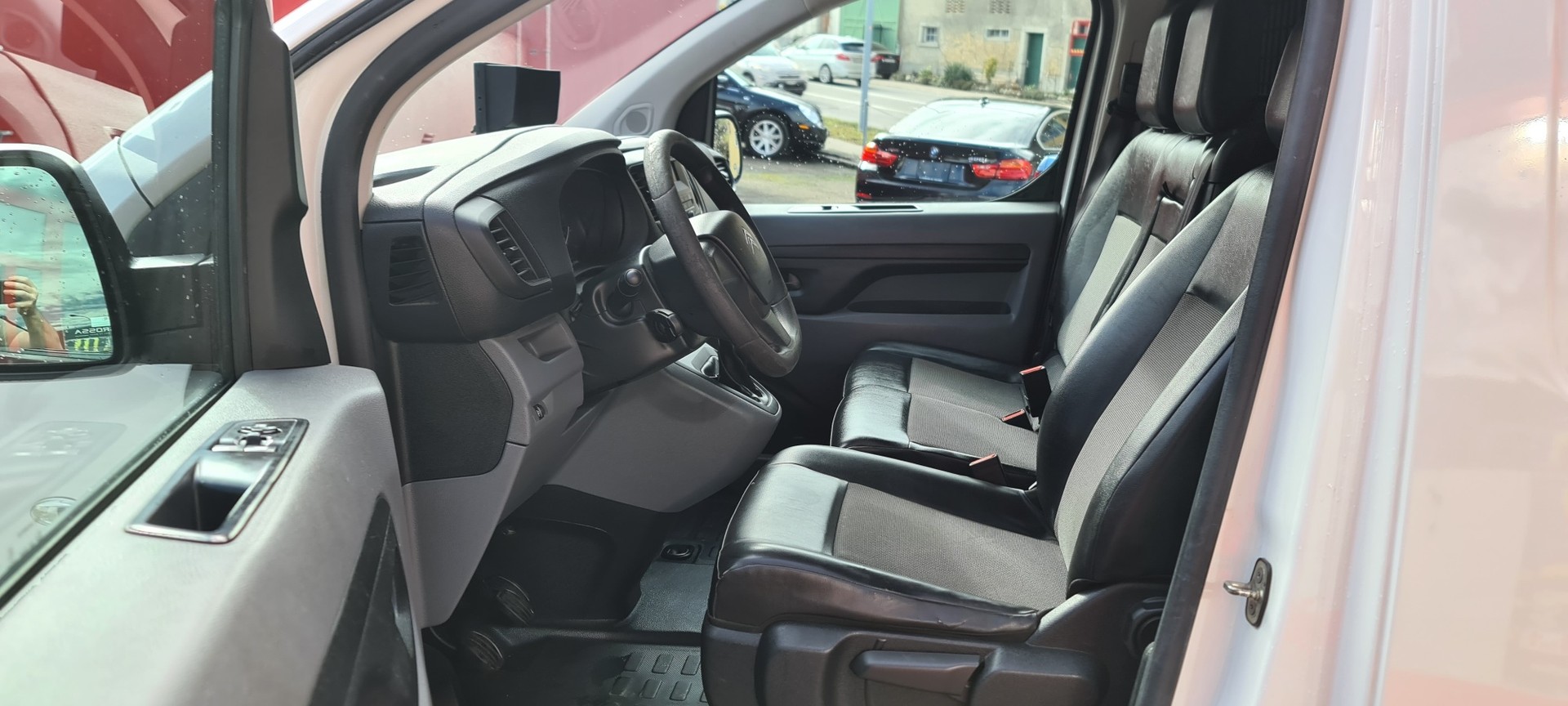 CITROEN Jumpy 1.6 BlueHDi 95 M Attraction-image-16