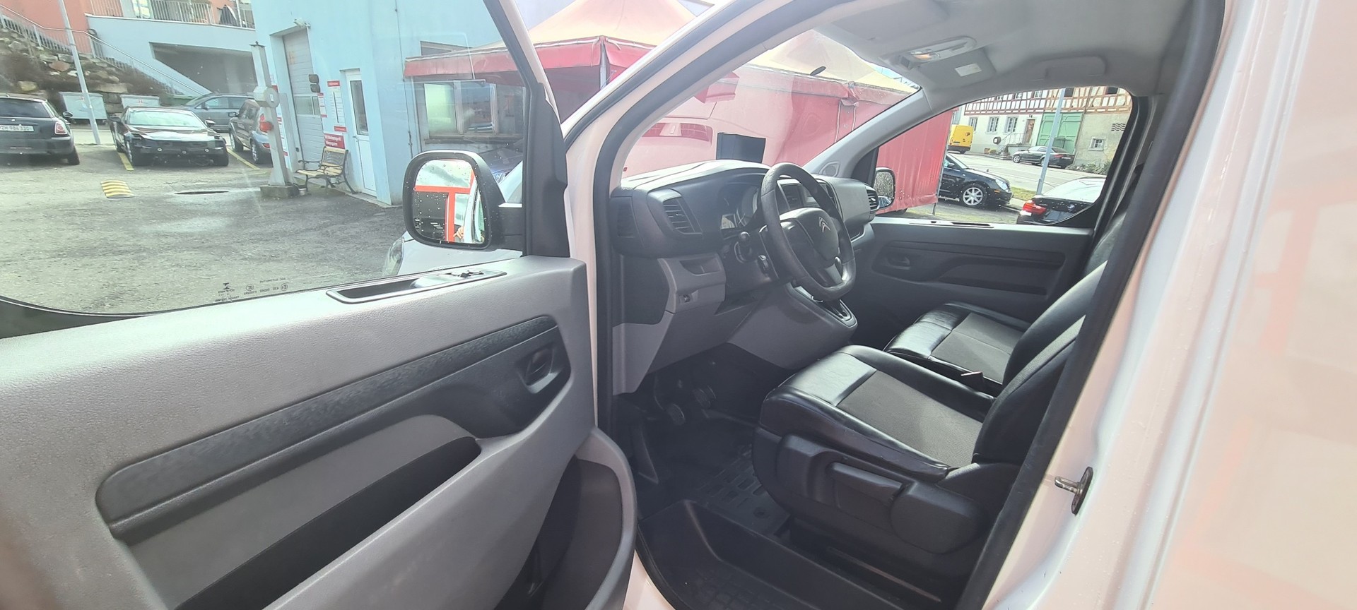 CITROEN Jumpy 1.6 BlueHDi 95 M Attraction-image-15