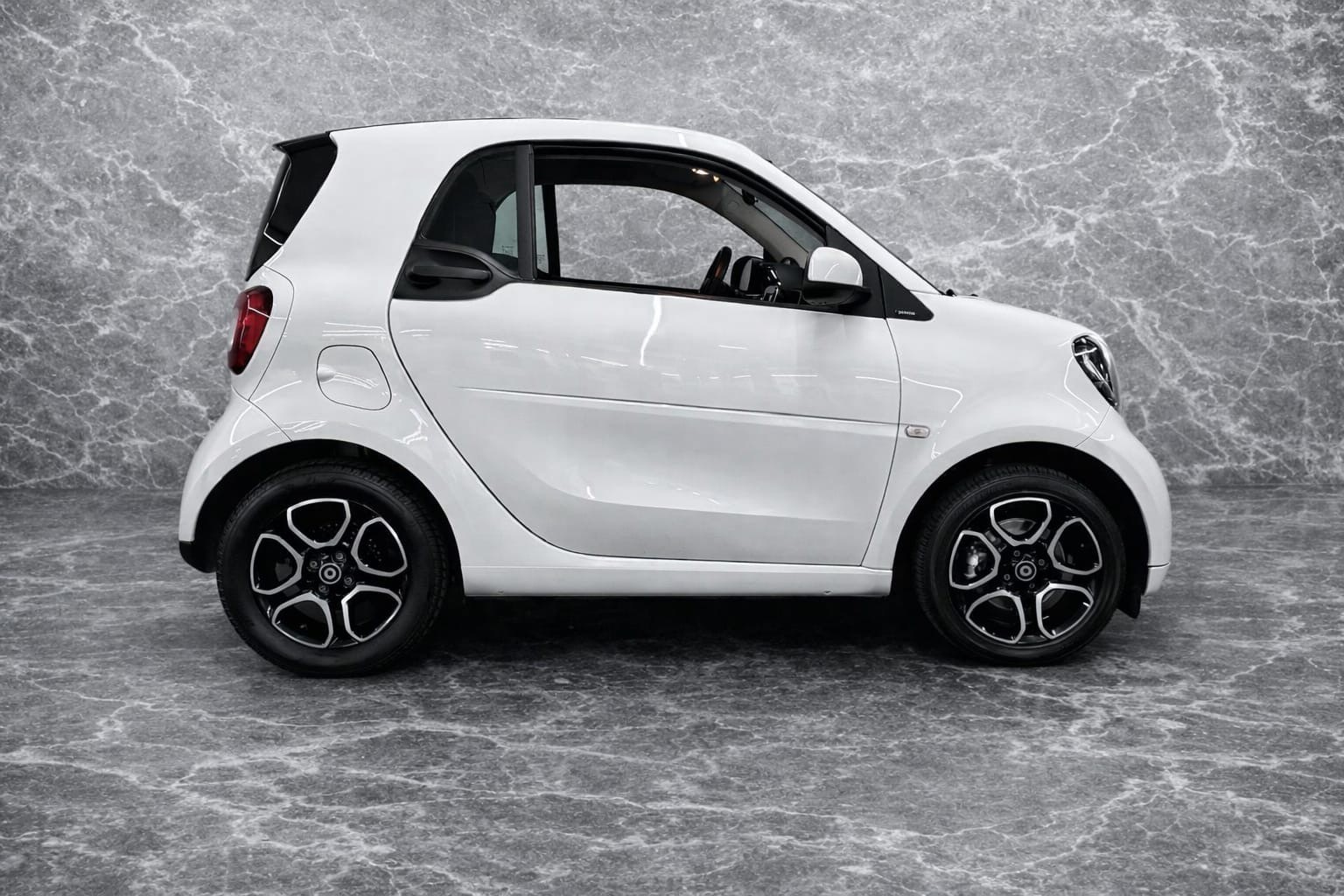 SMART fortwo citypassion 90 HP twinmatic-image-4