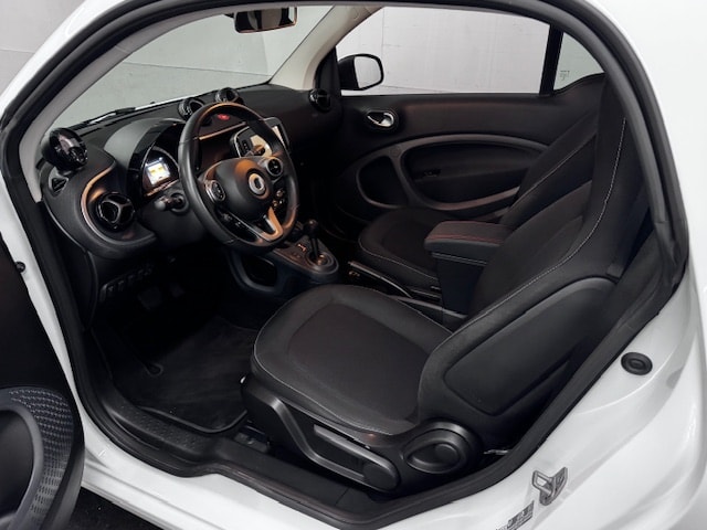 SMART fortwo citypassion 90 HP twinmatic-image-12