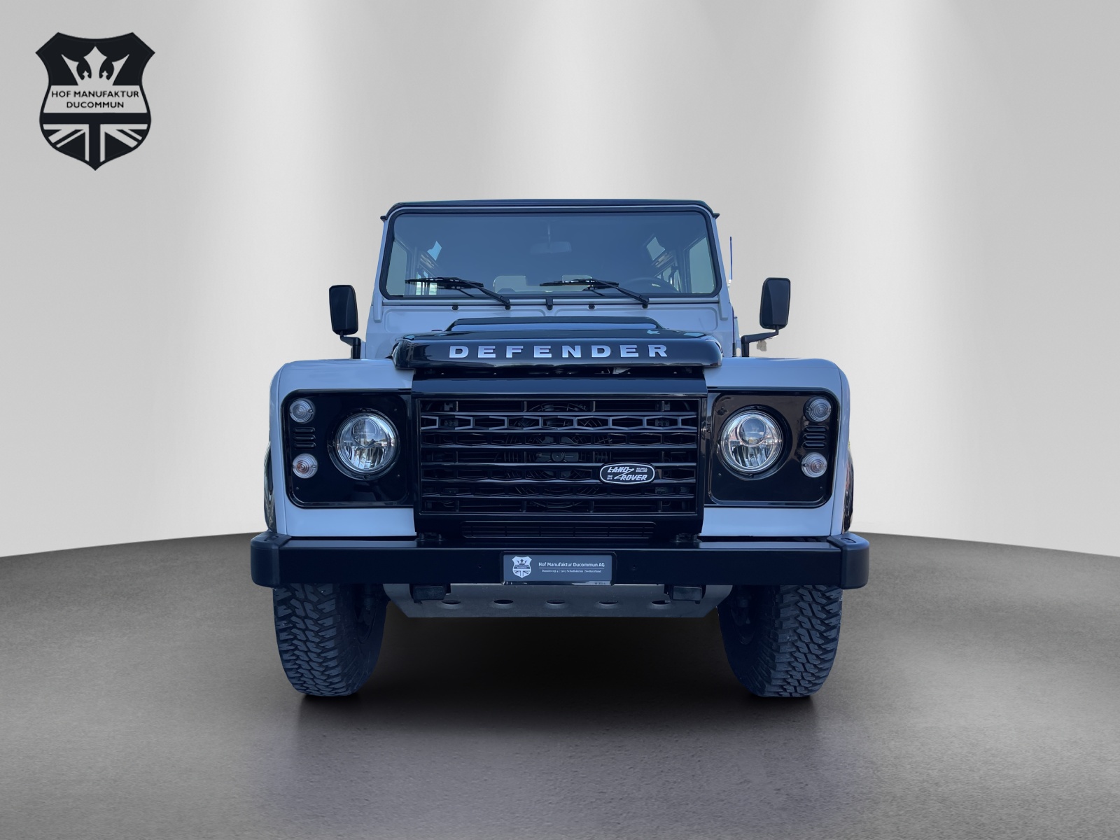 LAND ROVER Defender 90 2.2 TD4 Hardtop Adventure-image-1