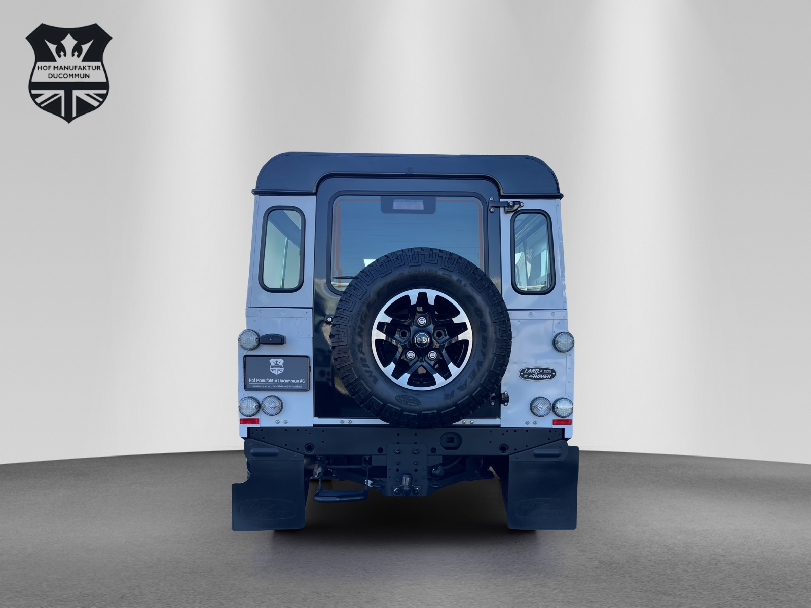LAND ROVER Defender 90 2.2 TD4 Hardtop Adventure-image-4