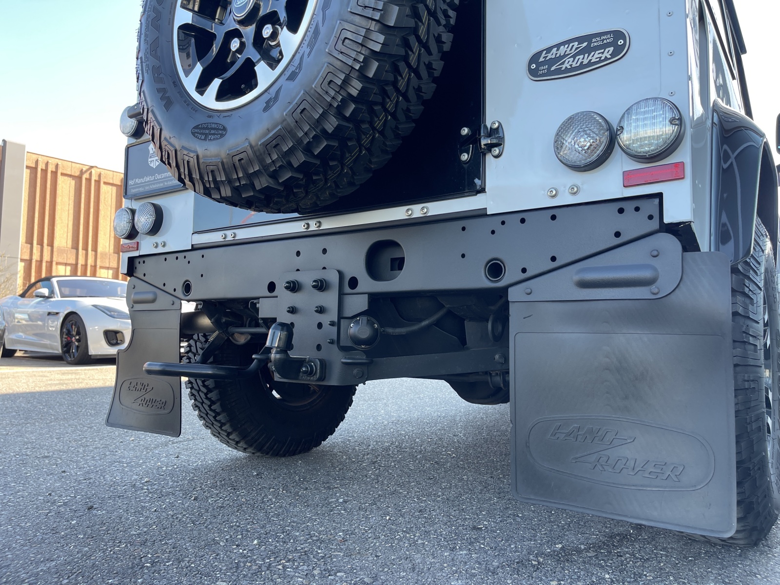 LAND ROVER Defender 90 2.2 TD4 Hardtop Adventure-image-14