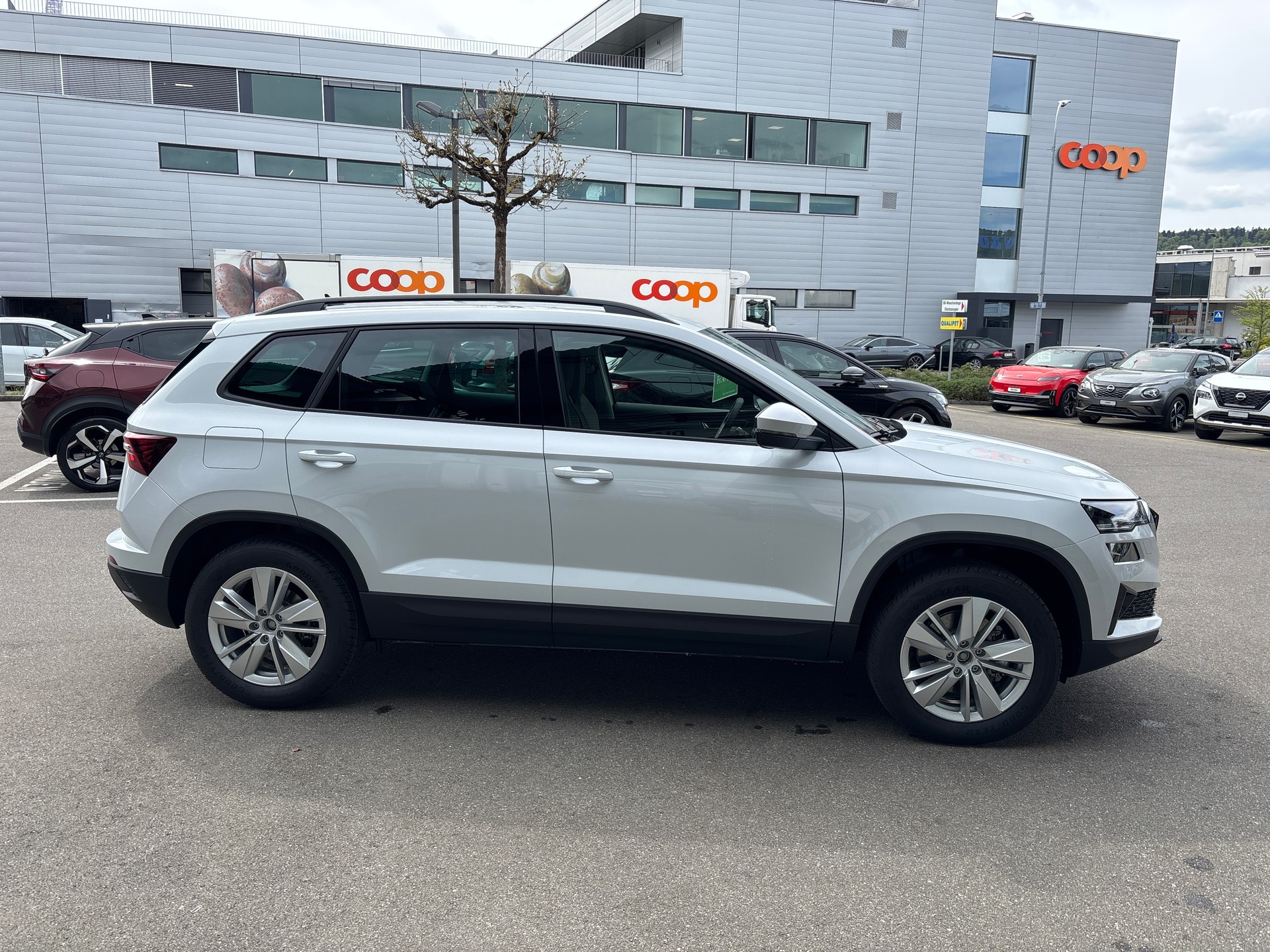 SKODA Karoq 2.0 TDI CR Selection 4x4 DSG-image-4