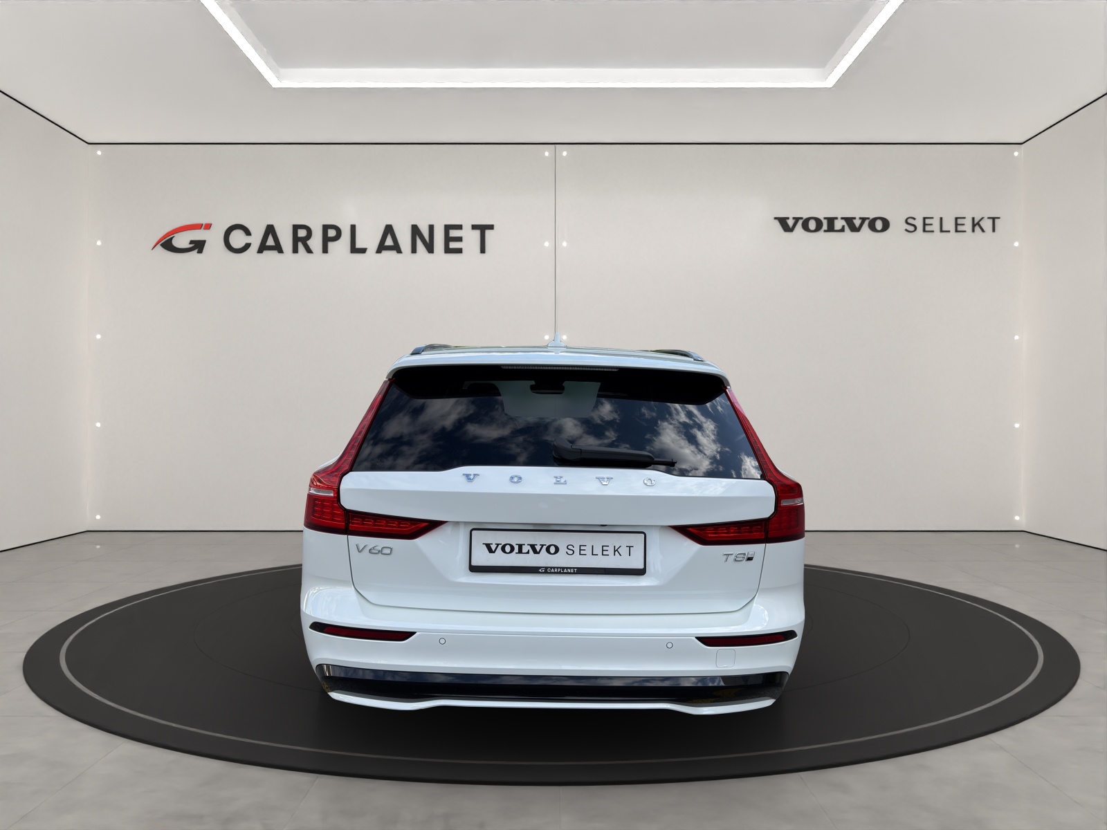 VOLVO V60 2.0 T8 TE Ultra Dark eAWD-showroom-element-3