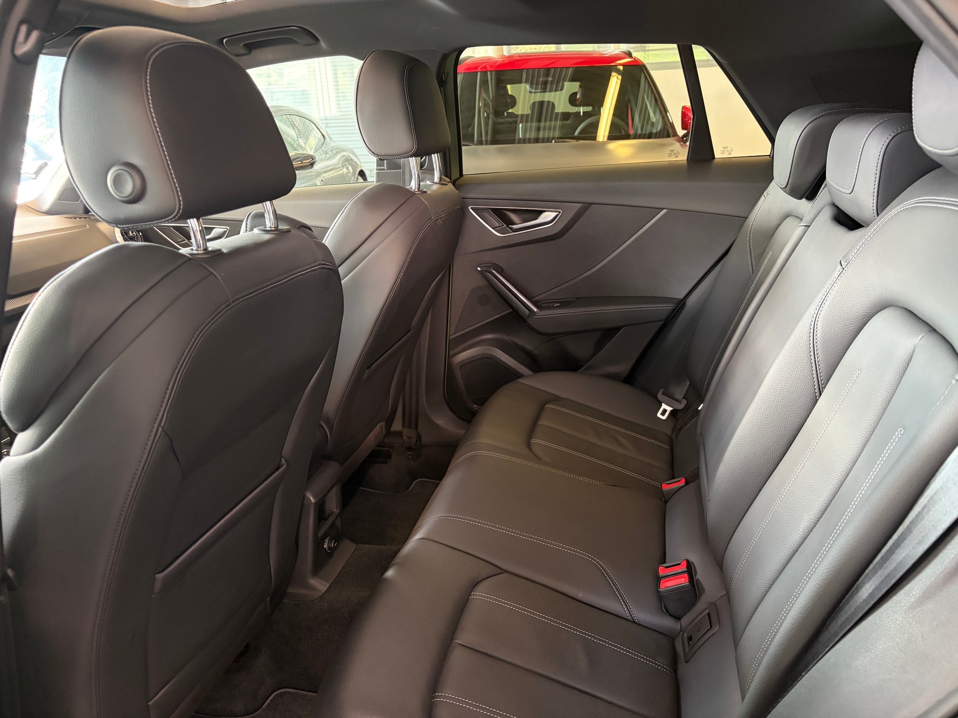 AUDI Q2 40 TFSI S line quattro "EDITION ONE" | CH | APPLE GREEN | Panorama | Assistenz |-image-21