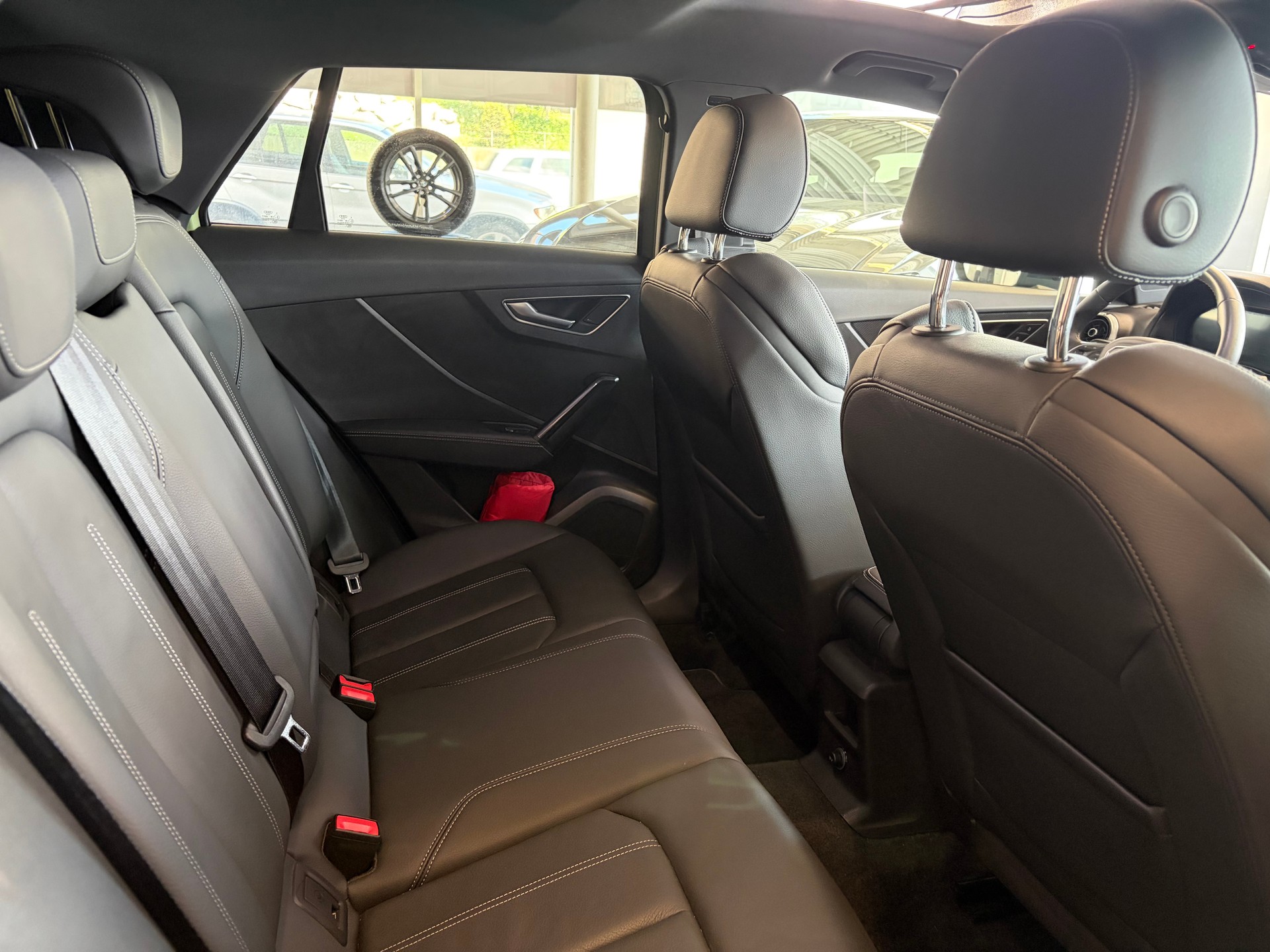 AUDI Q2 40 TFSI S line quattro "EDITION ONE" | CH | APPLE GREEN | Panorama | Assistenz |-image-27