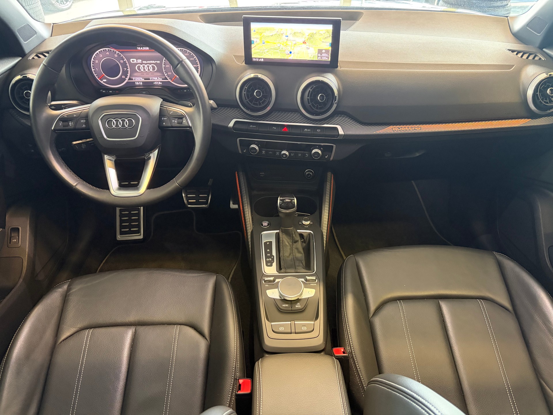 AUDI Q2 40 TFSI S line quattro "EDITION ONE" | CH | APPLE GREEN | Panorama | Assistenz |-image-13
