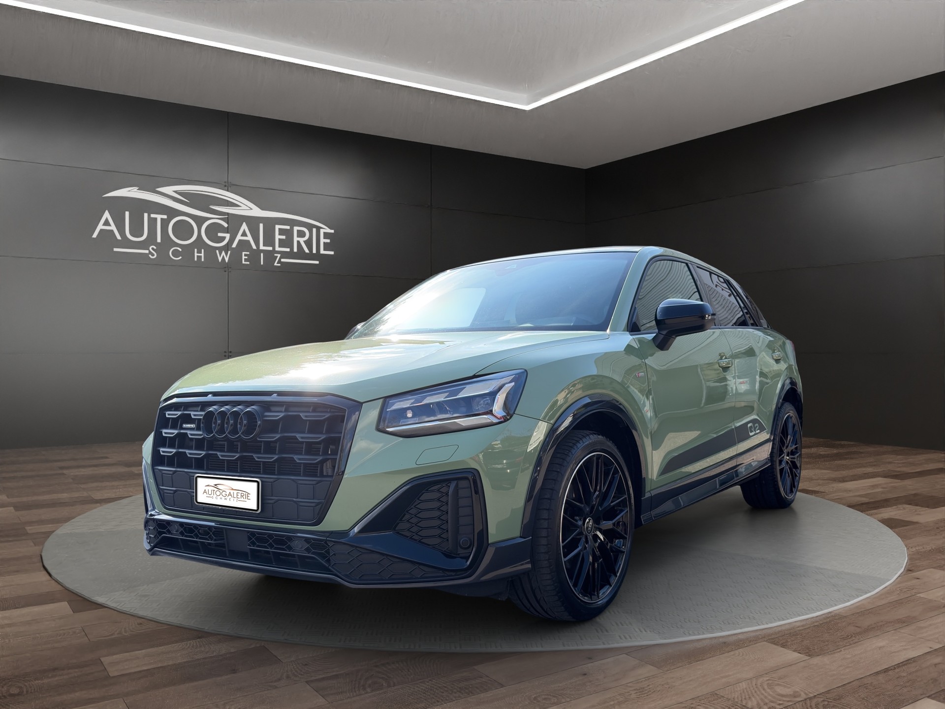 AUDI Q2 40 TFSI S line quattro "EDITION ONE" | CH | APPLE GREEN | Panorama | Assistenz |