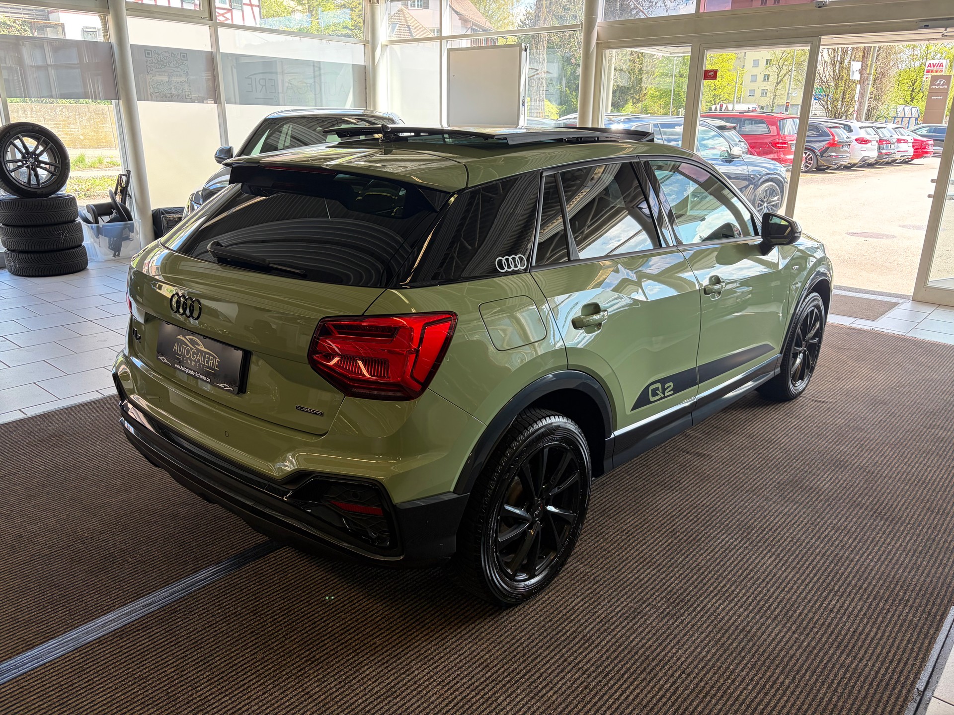AUDI Q2 40 TFSI S line quattro "EDITION ONE" | CH | APPLE GREEN | Panorama | Assistenz |-image-26