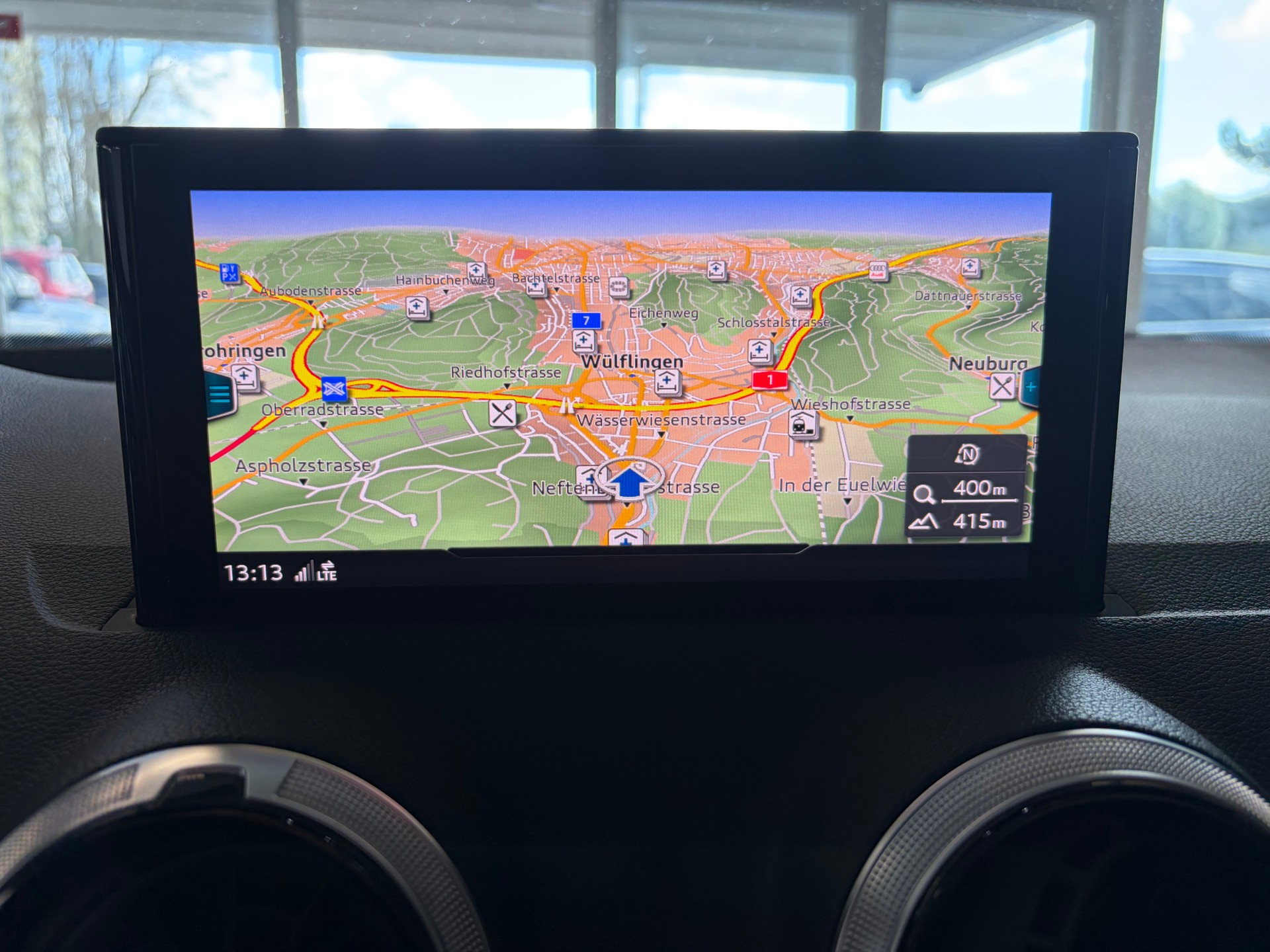 AUDI Q2 40 TFSI S line quattro "EDITION ONE" | CH | APPLE GREEN | Panorama | Assistenz |-image-15