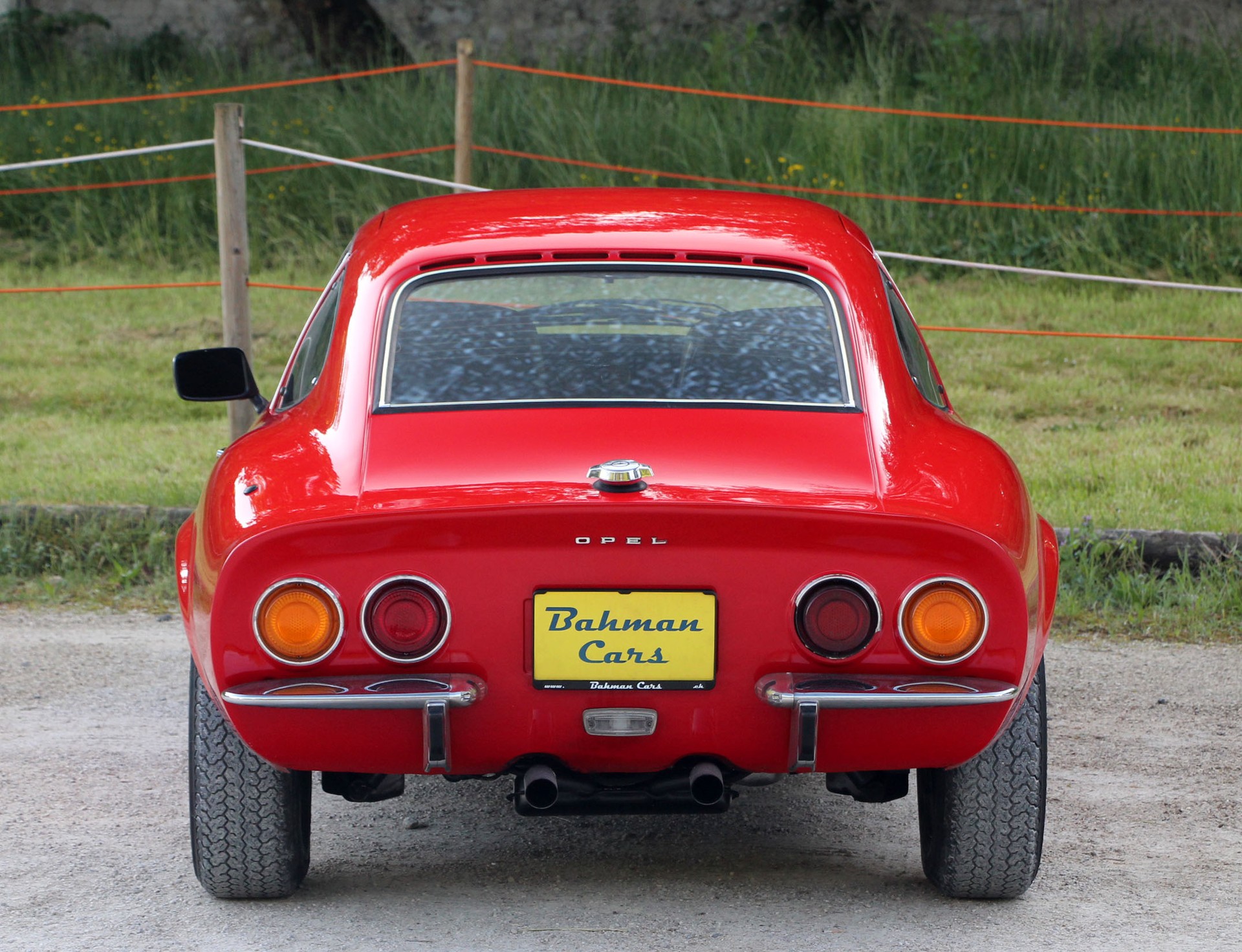 OPEL GT 1900-image-14