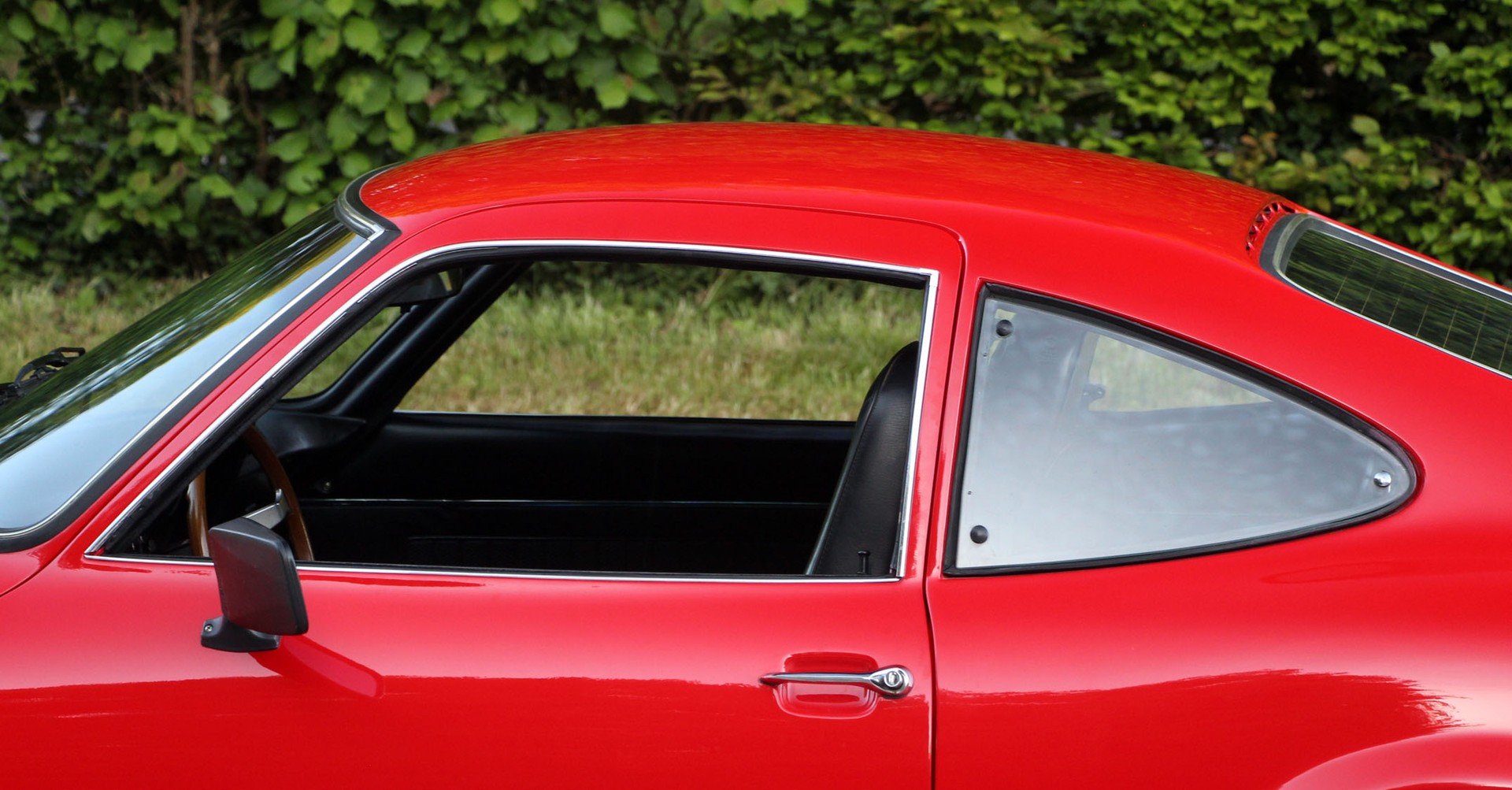 OPEL GT 1900-image-19