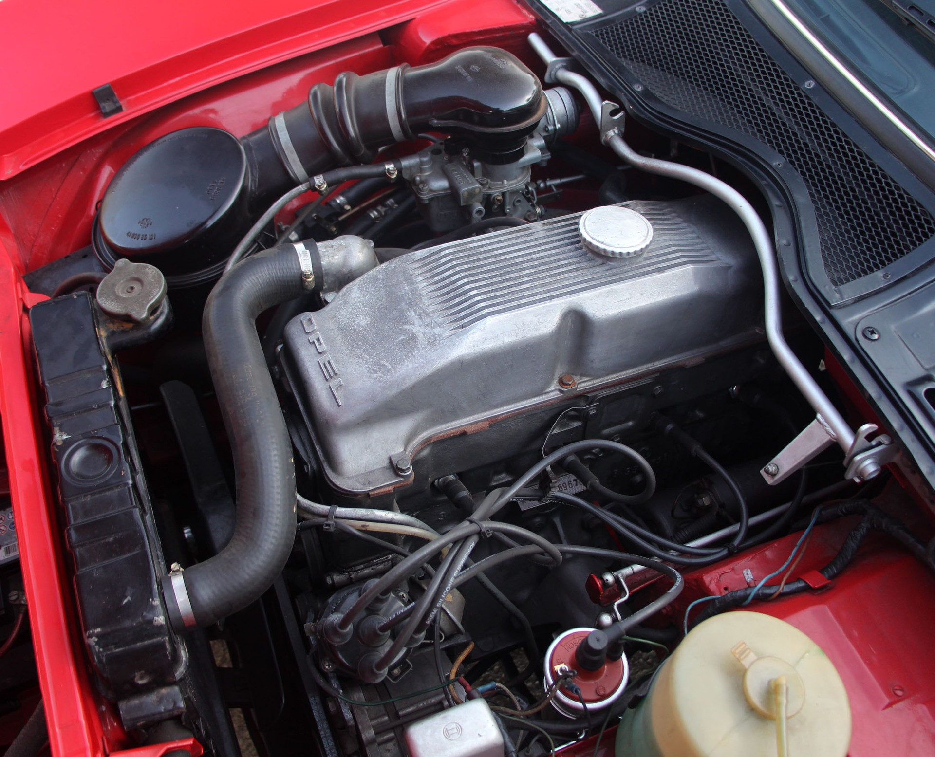 OPEL GT 1900-image-10