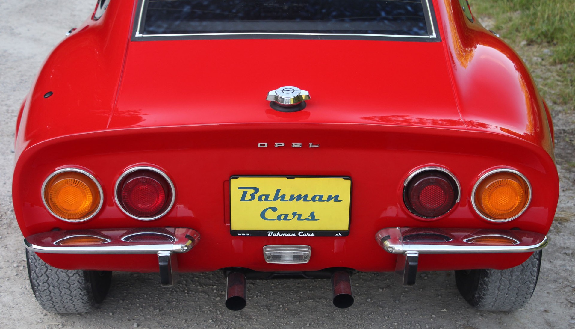 OPEL GT 1900-image-24