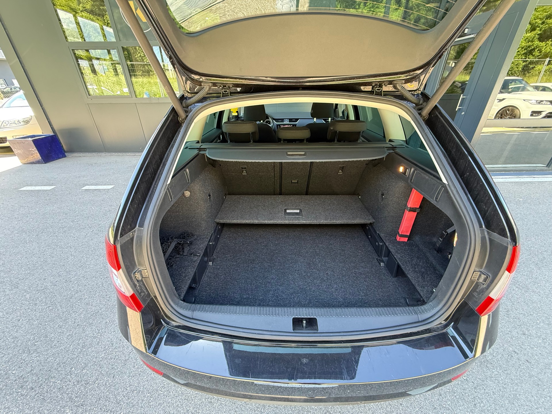 SKODA Octavia Combi 2.0 TDI Soleil 4x4 DSG-image-6