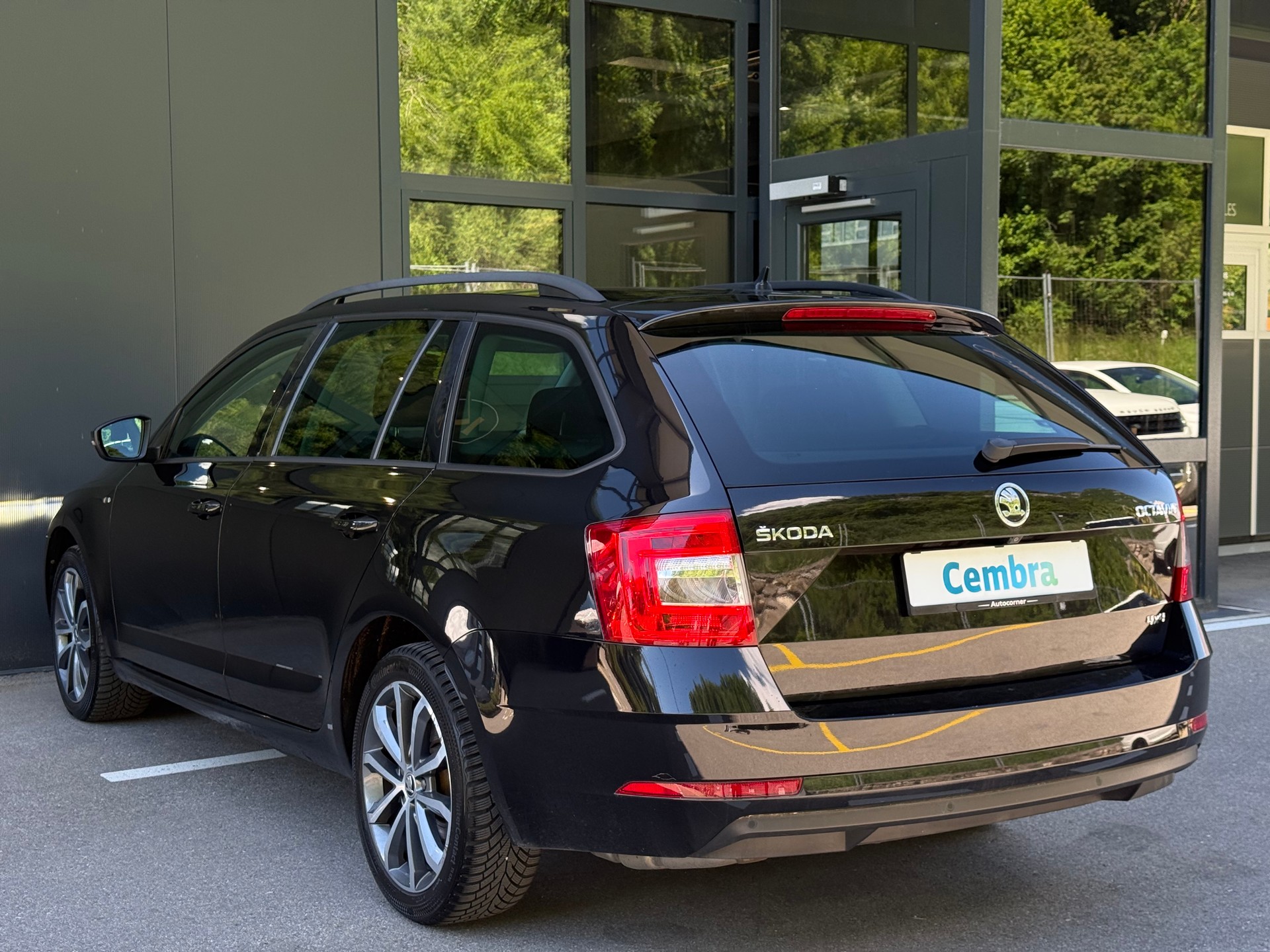 SKODA Octavia Combi 2.0 TDI Soleil 4x4 DSG-showroom-element-3