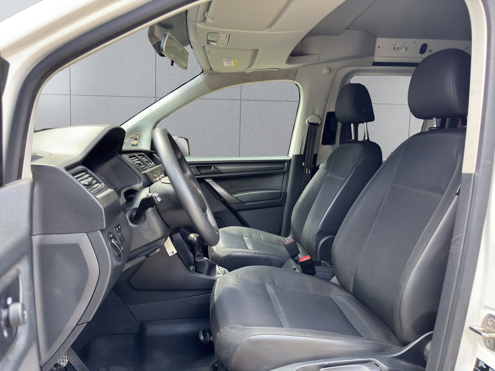 VW Caddy 2.0TDI BlueMotion Technology-image-7