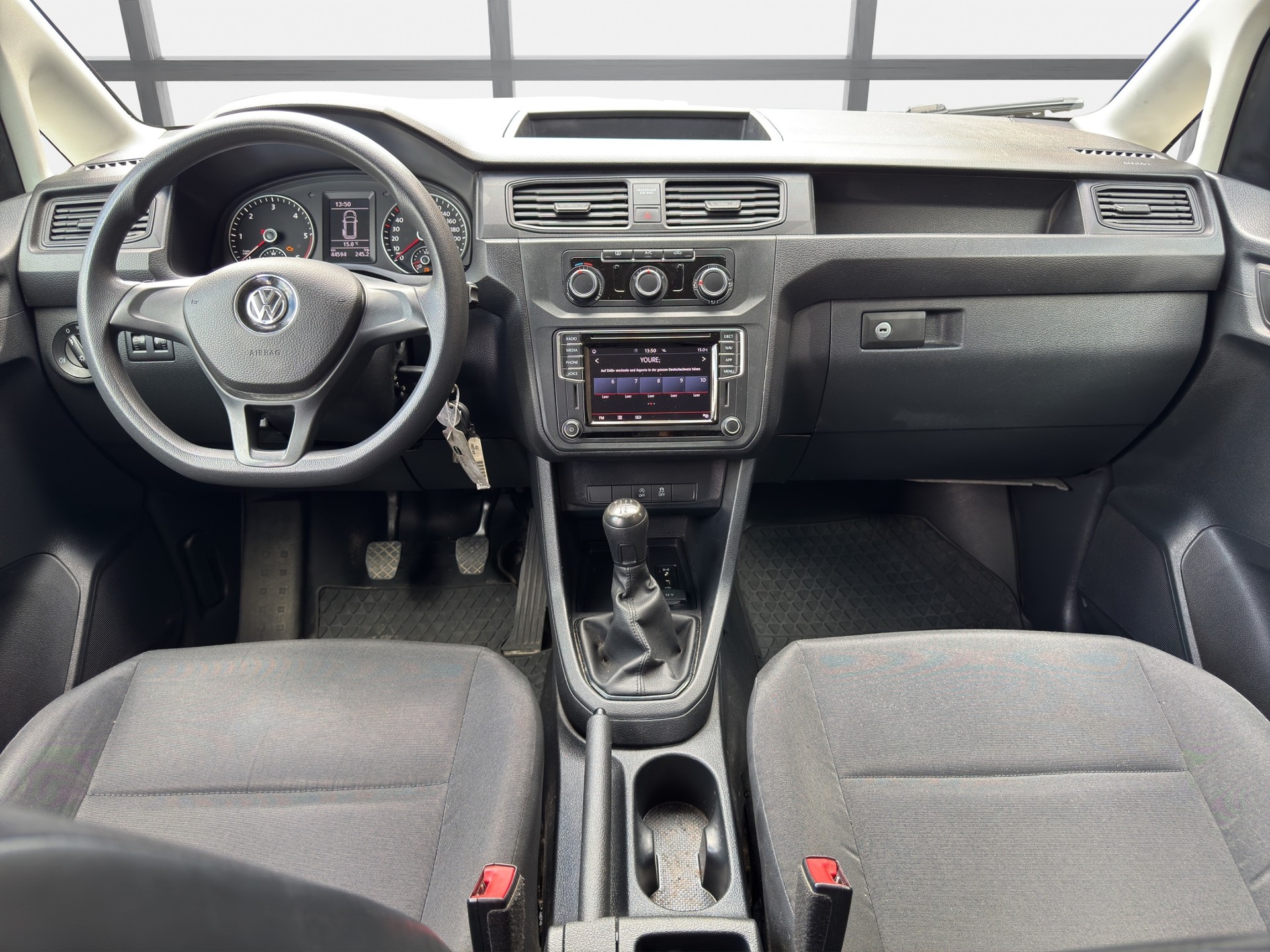VW Caddy 2.0TDI BlueMotion Technology-image-10