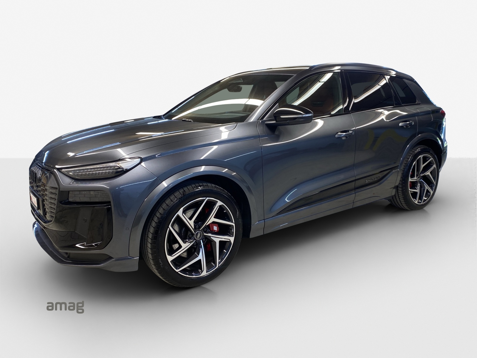 AUDI SQ6 e-tron quattro