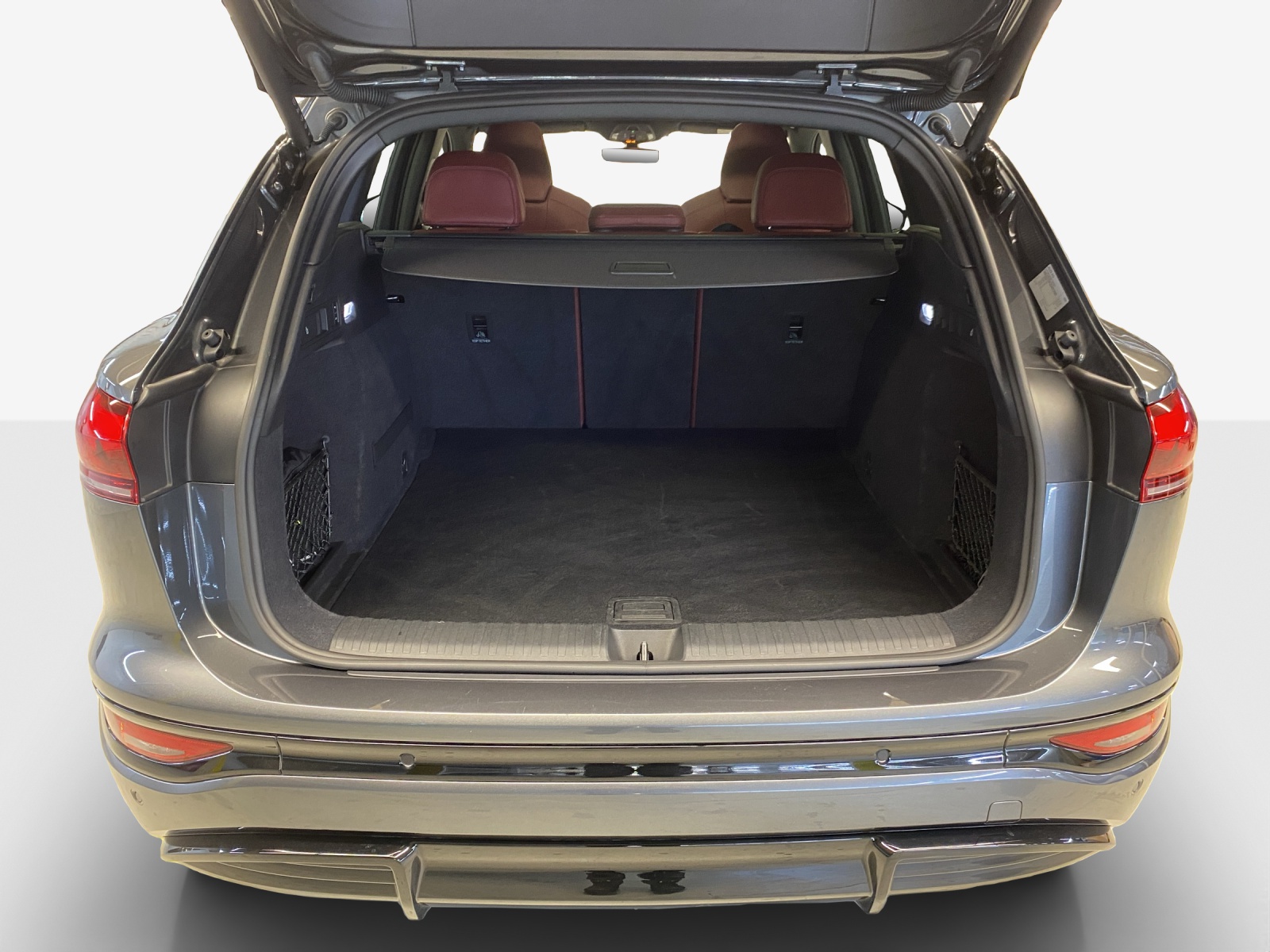 AUDI SQ6 e-tron quattro-image-13