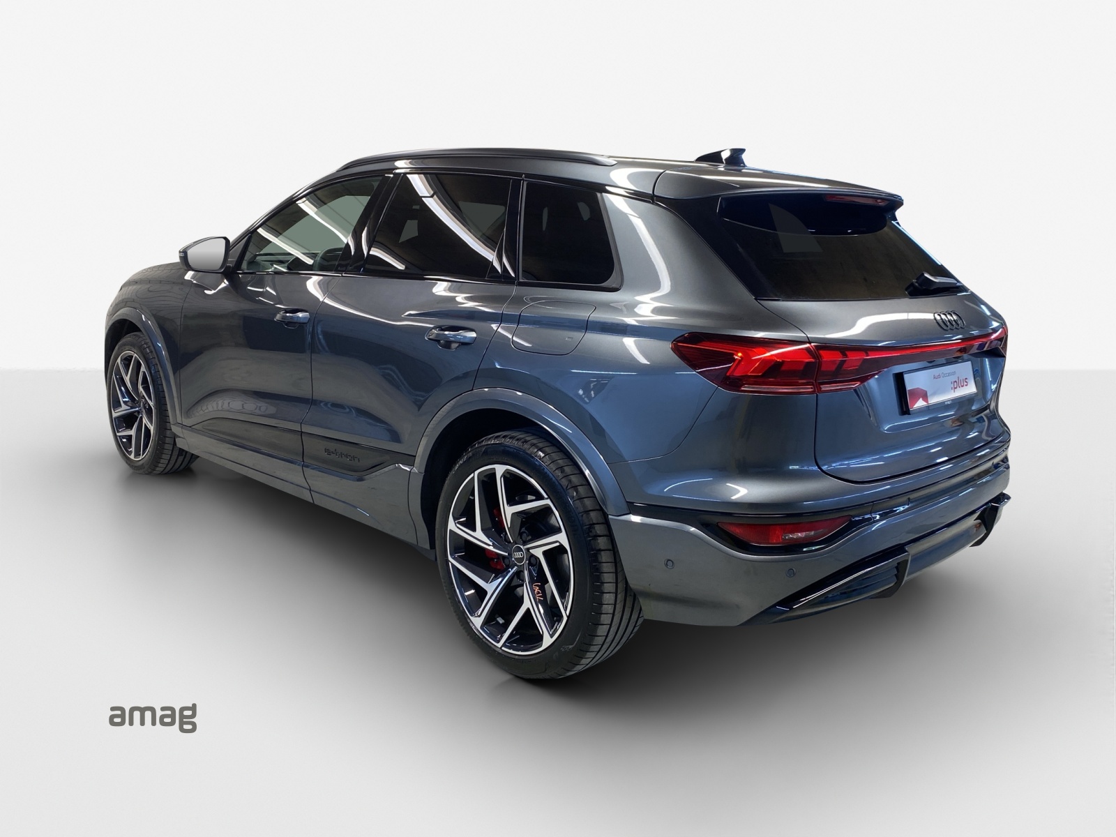 AUDI SQ6 e-tron quattro-showroom-element-2
