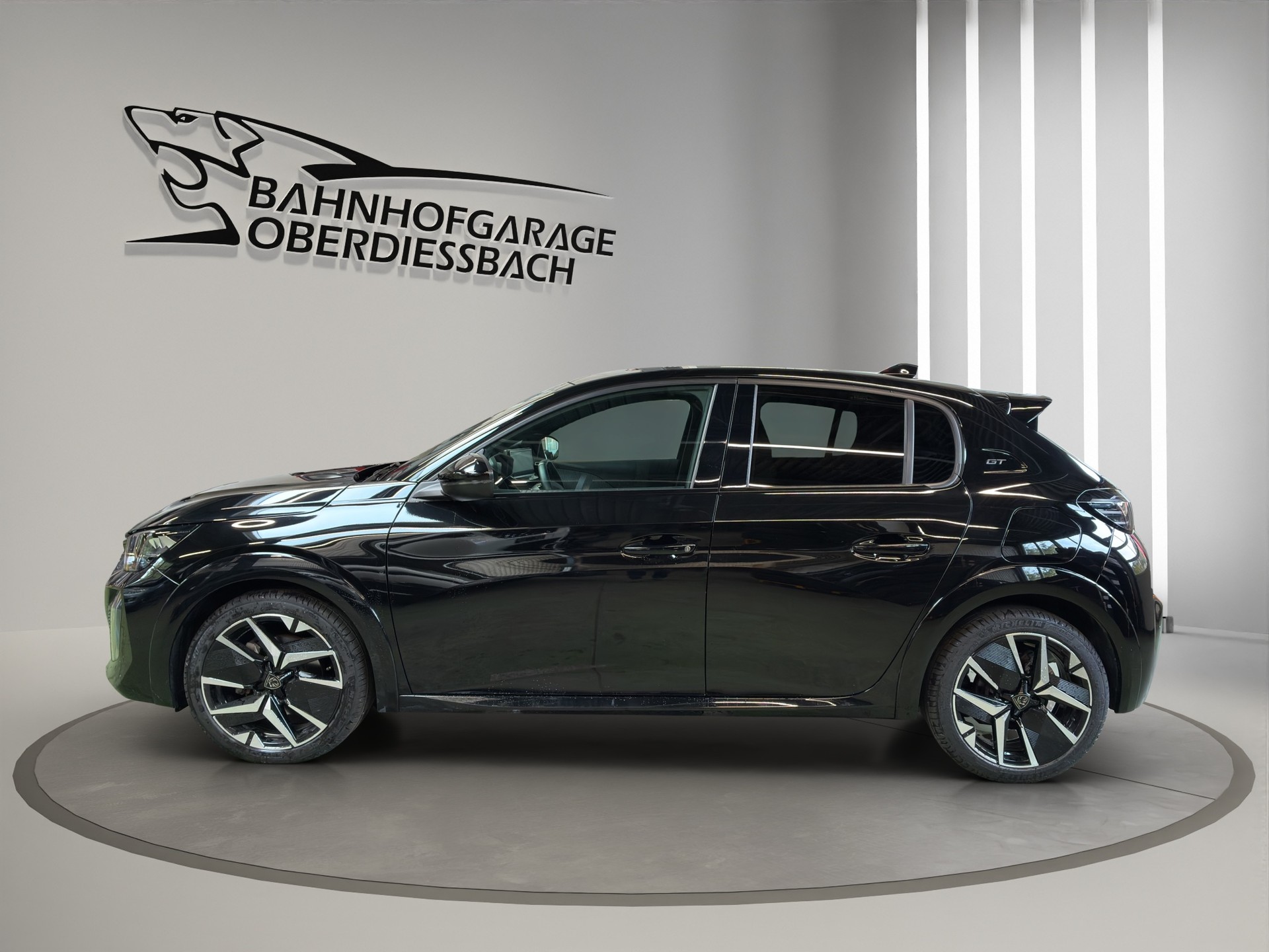 PEUGEOT 208 1.2 MHEV 145 GT-showroom-element-2