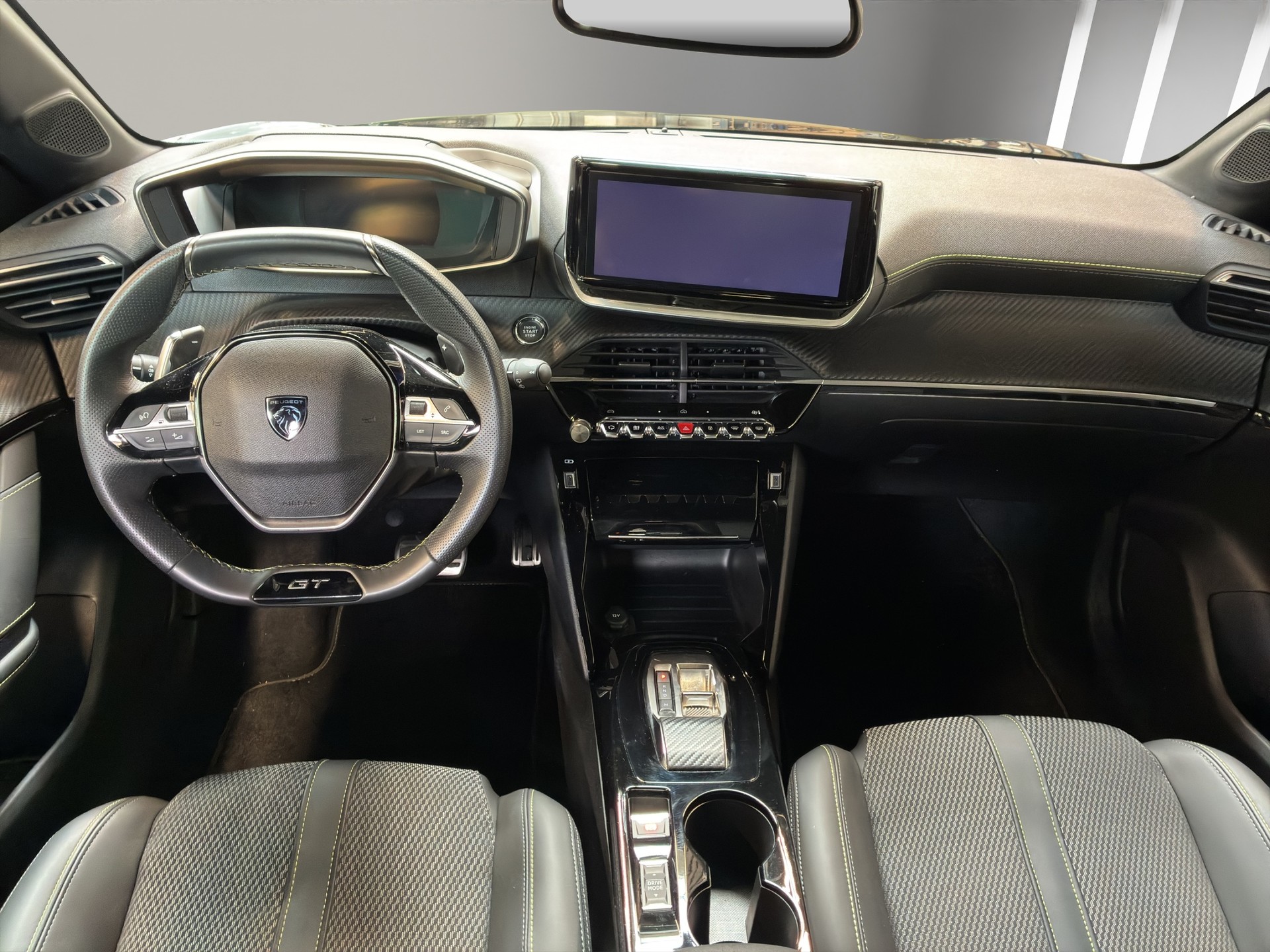 PEUGEOT 208 1.2 MHEV 145 GT-image-7