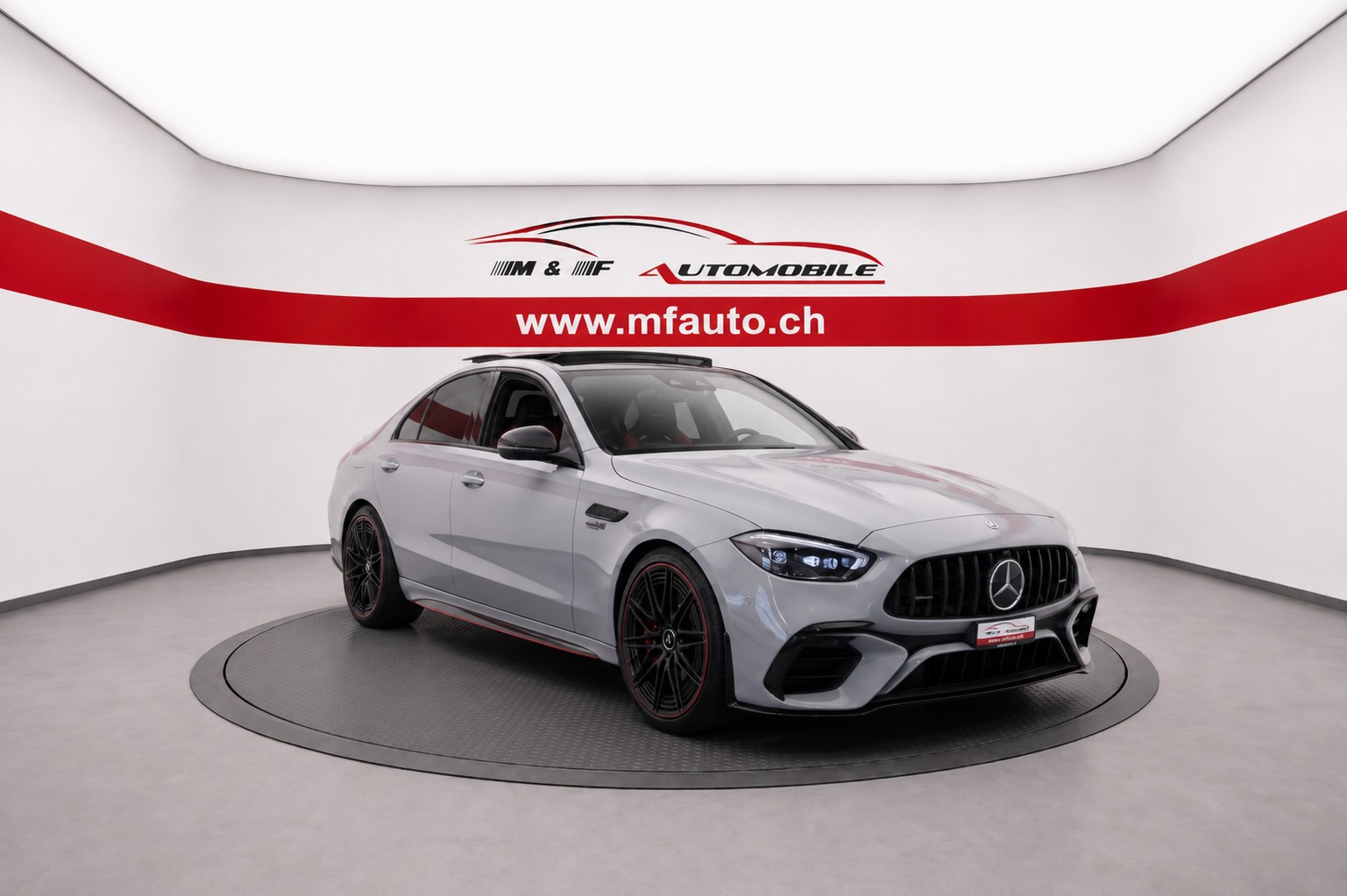 MERCEDES-BENZ C 63 AMG S E Performance AMG F1 Edition-showroom-element-1