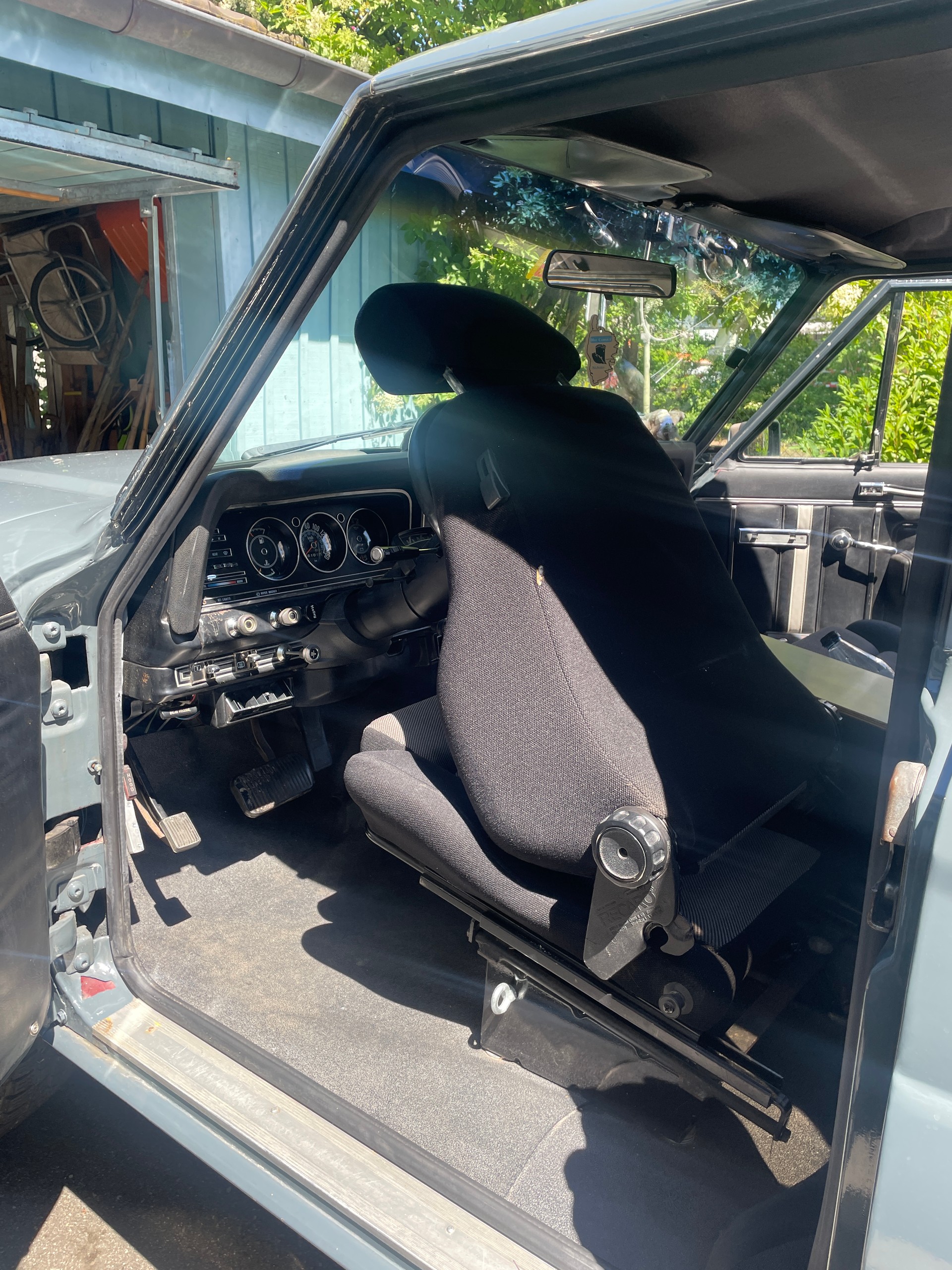 JEEP Cherokee-image-12