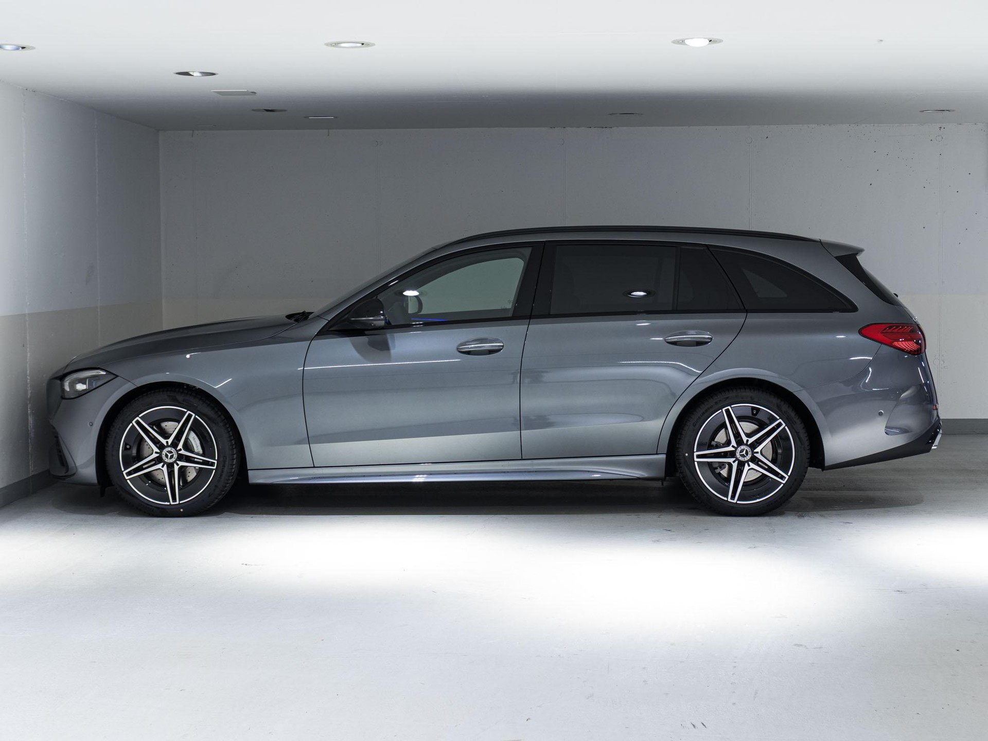 MERCEDES-BENZ C 220 d 4MATIC T-Modell Swiss Star-image-4