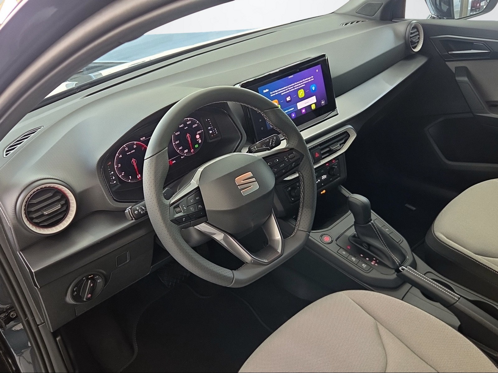 SEAT Ibiza 1.0 TSI 115 Move FR DSG-image-7
