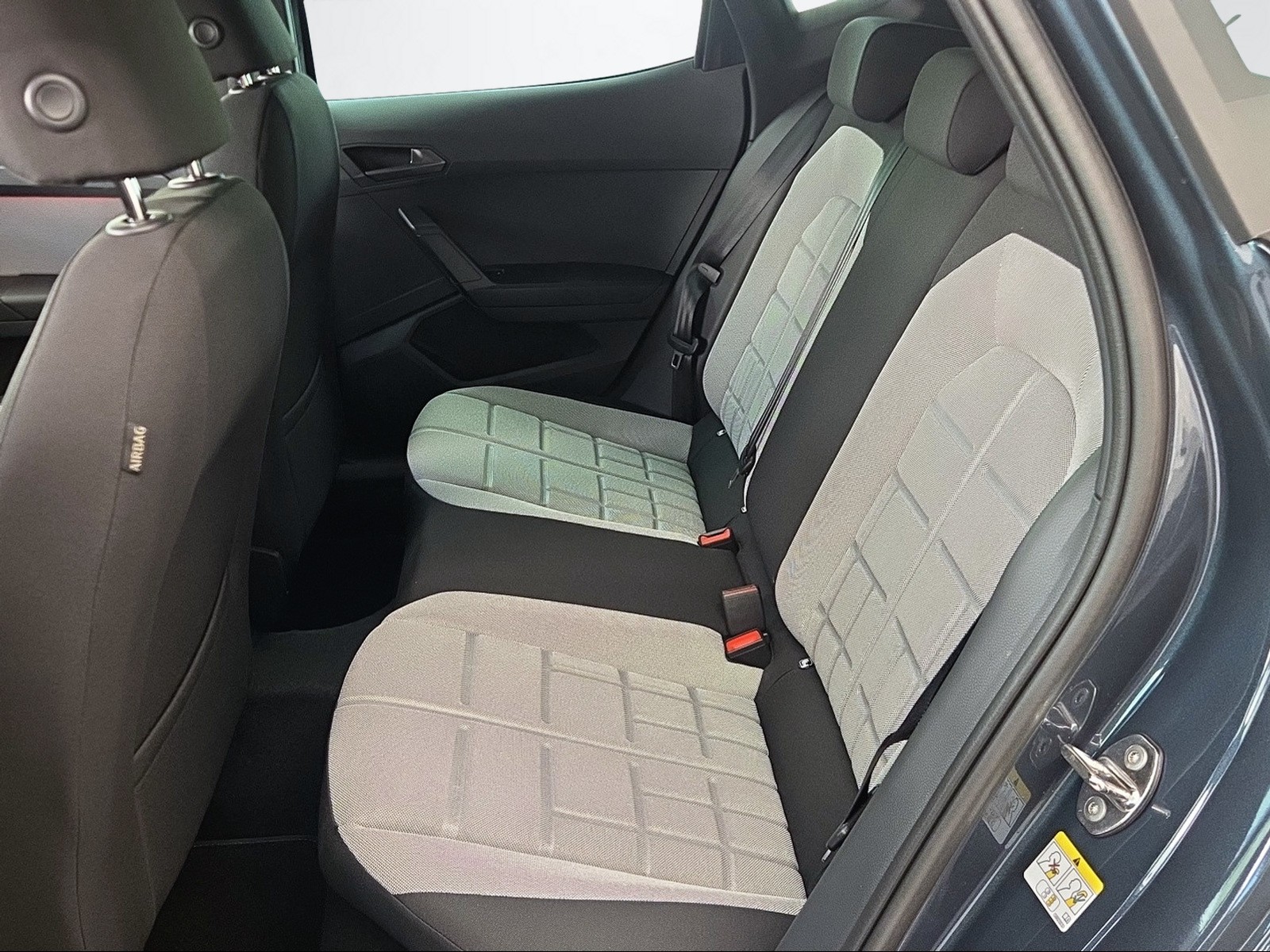 SEAT Ibiza 1.0 TSI 115 Move FR DSG-image-9
