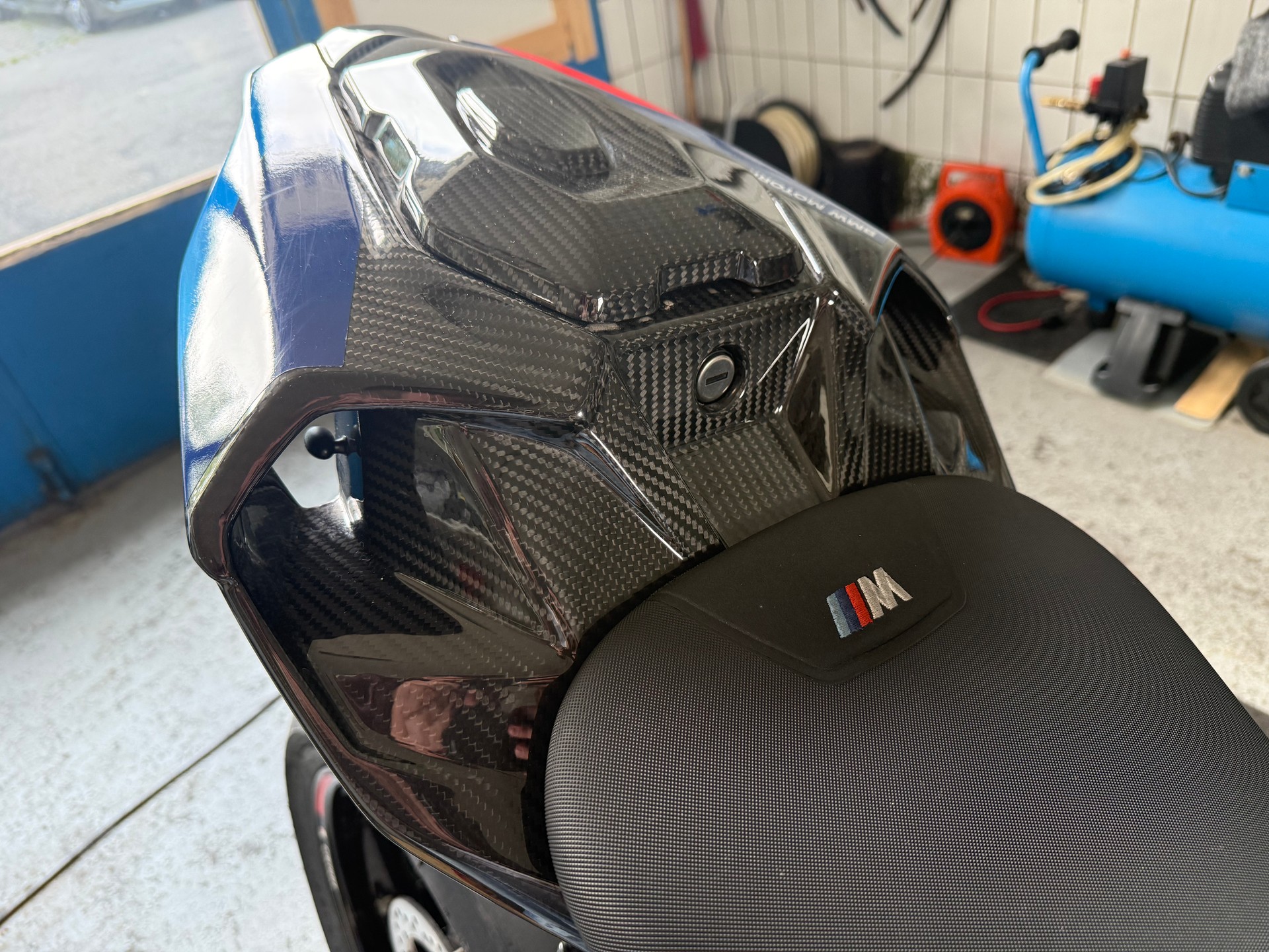 BMW M 1000 R Competition Full Carbon-image-8