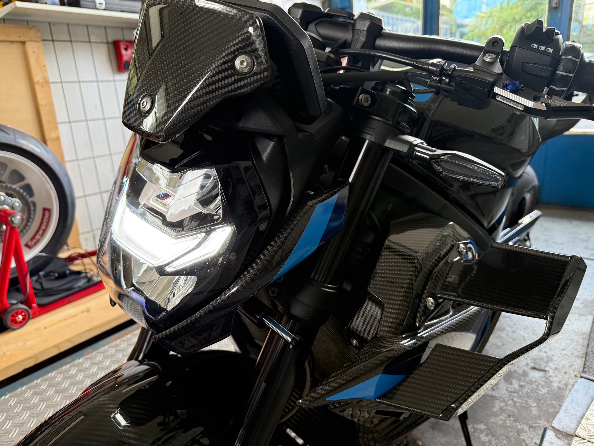 BMW M 1000 R Competition Full Carbon-image-9