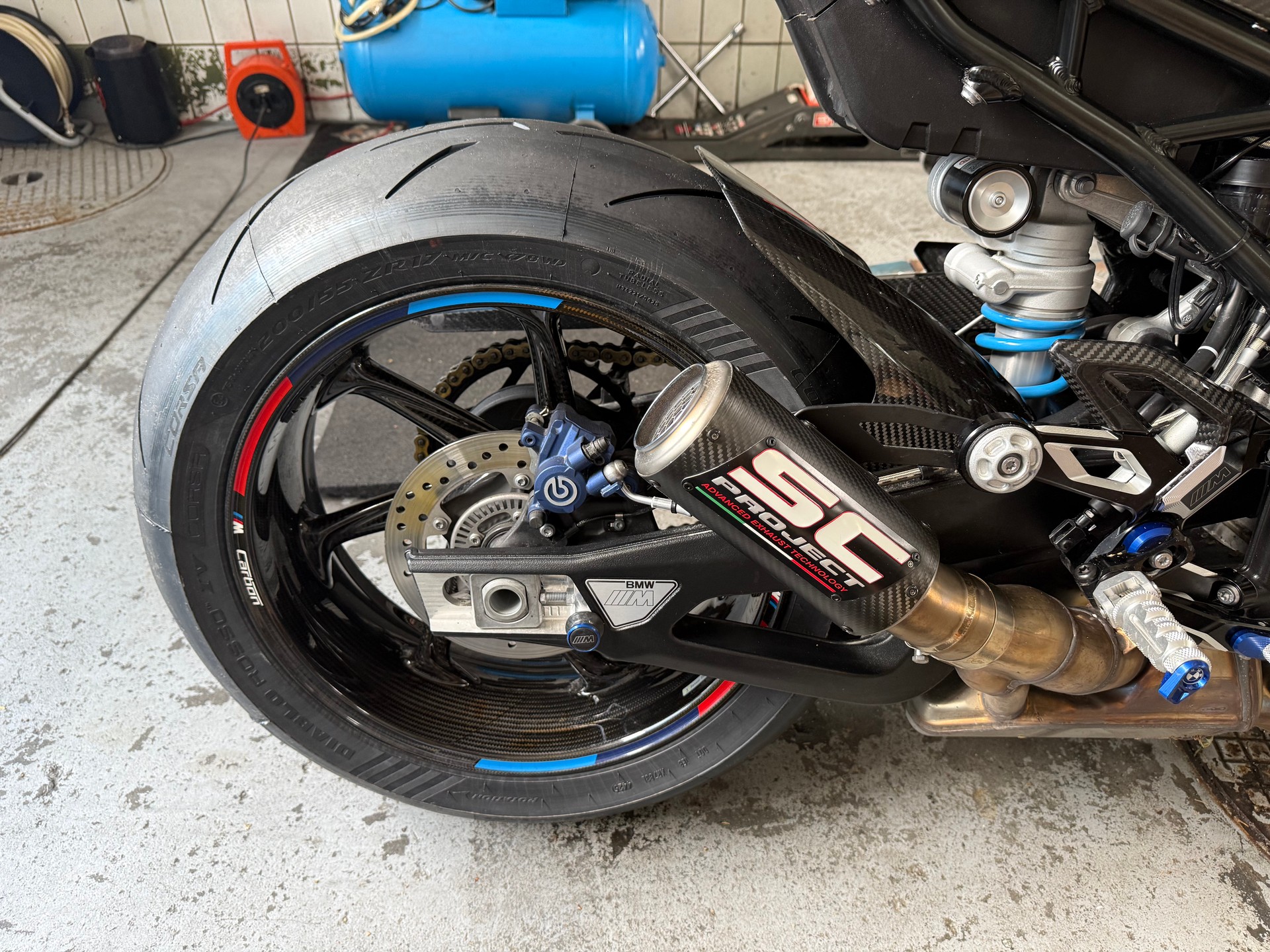 BMW M 1000 R Competition Full Carbon-image-5