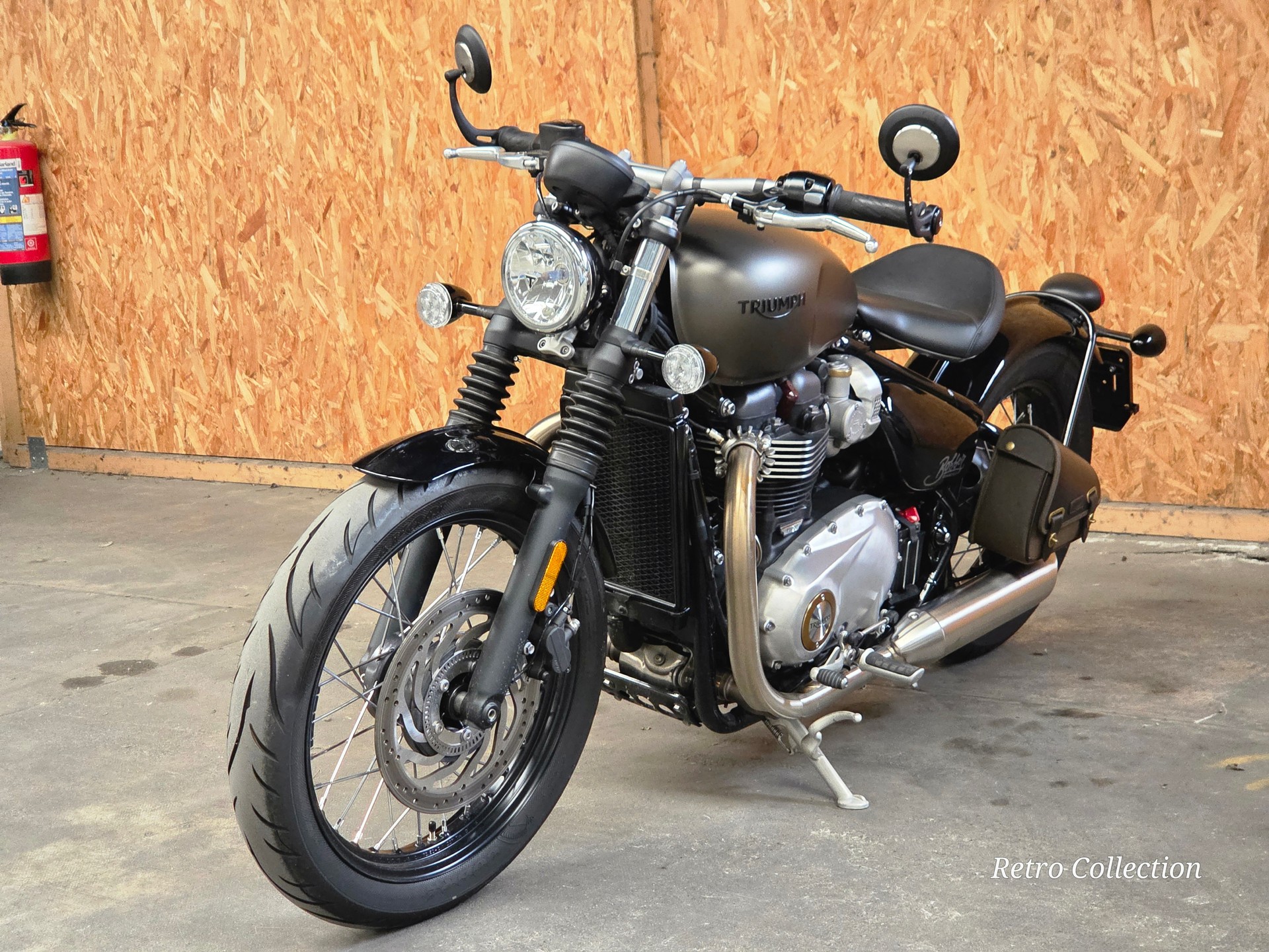 TRIUMPH TRIUMPH Bonneville 1200 Bobber ABS - 1ère main - superbe configuration- carnet de services - 1'000 kilomètres ! à saisir !-image-2