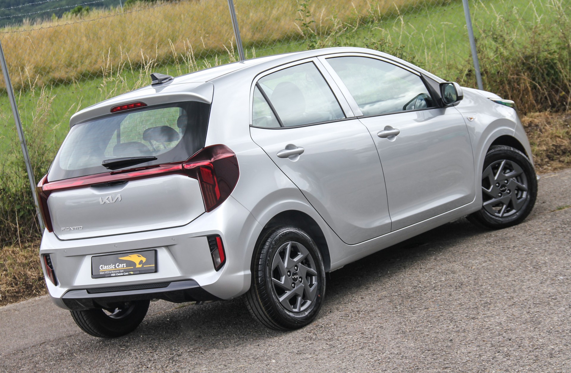 KIA Picanto 1.0 CVVT First Edition Automatic 🇰🇷 ⭐⭐⭐⭐⭐-showroom-element-1