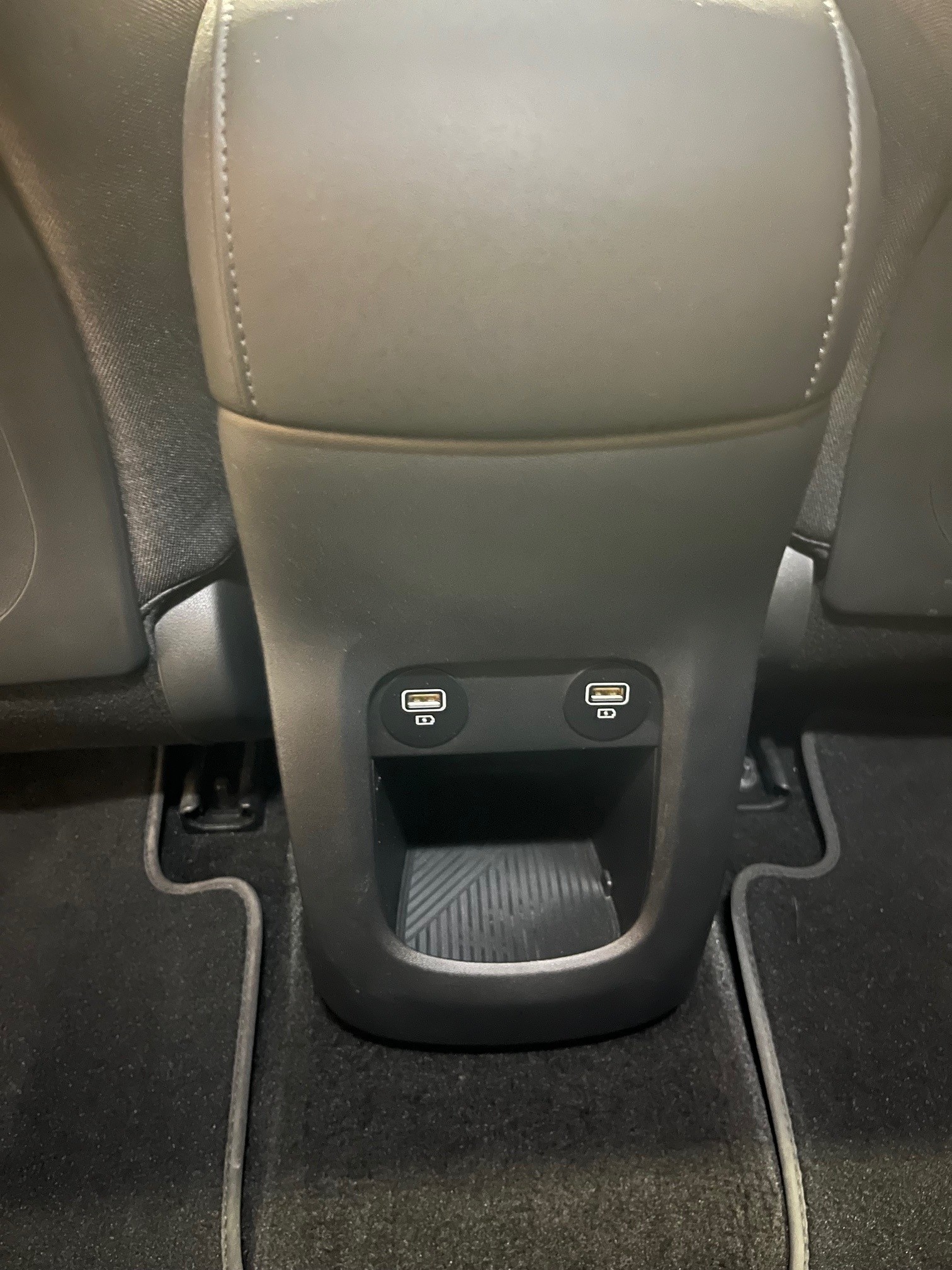 HYUNDAI Ioniq 5 72kWh First Edition 4WD-image-9